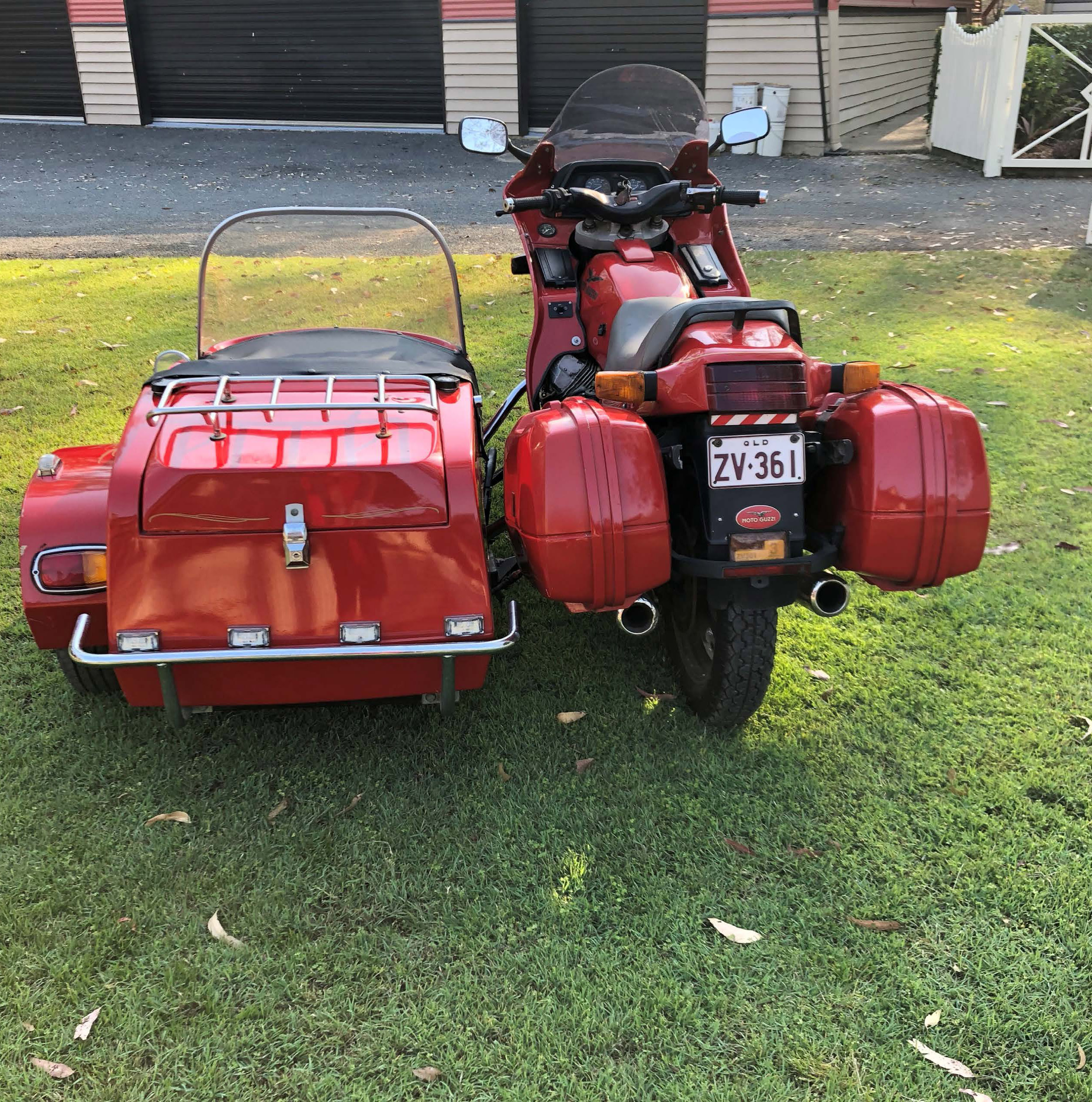 1990 MOTO GUZZI 1000 SP111 OUTFIT