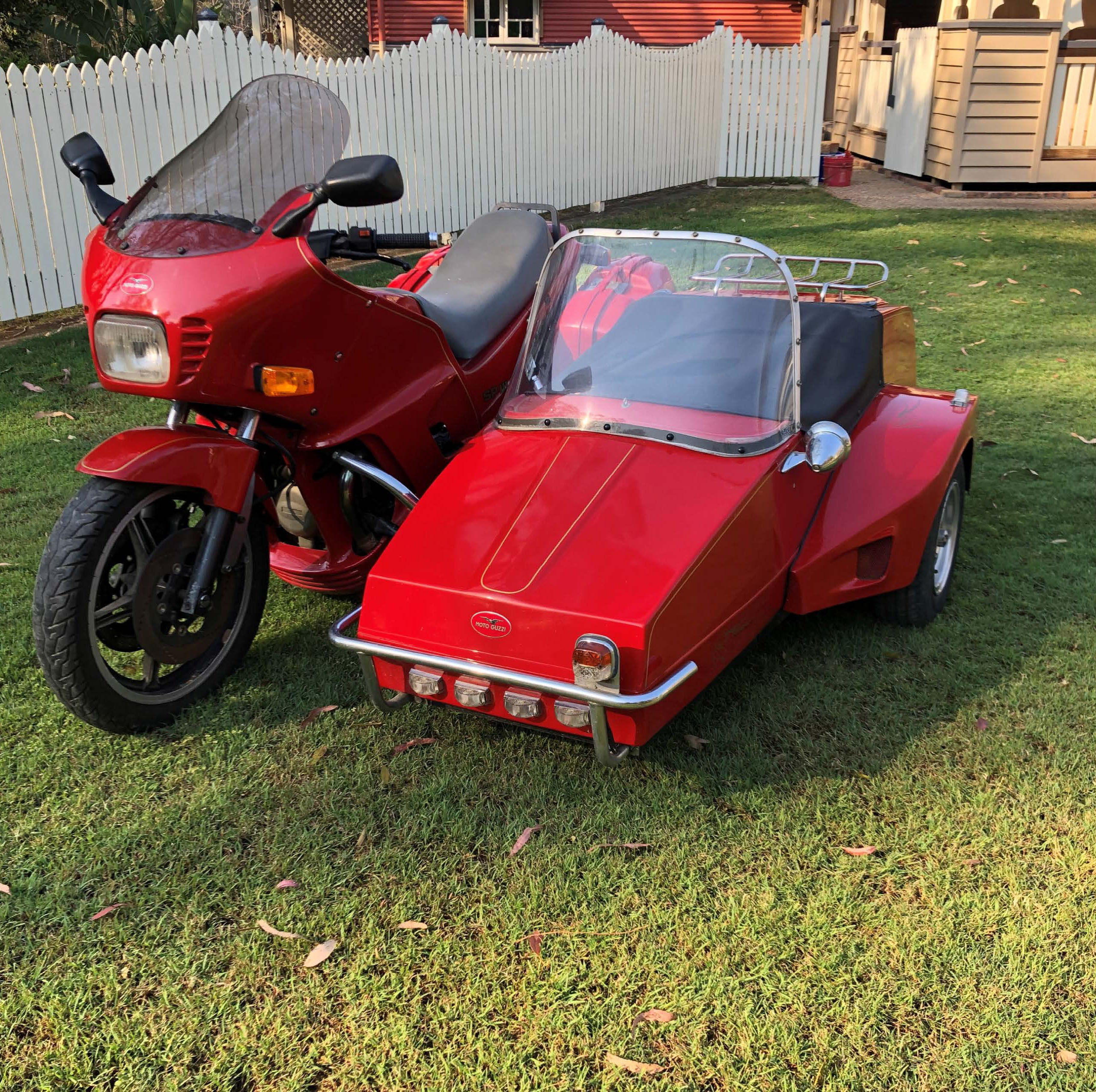 1990 MOTO GUZZI 1000 SP111 OUTFIT