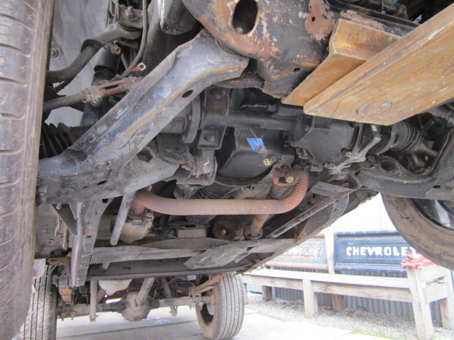 1988 CHEVROLET K1500 4x4 5 SP MANUAL PICK UP