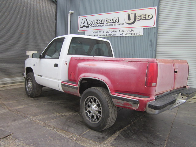 1988 CHEVROLET K1500 4x4 5 SP MANUAL PICK UP