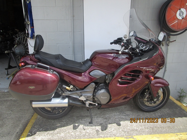 1996 TRIUMPH TROPHY 1200 ROAD