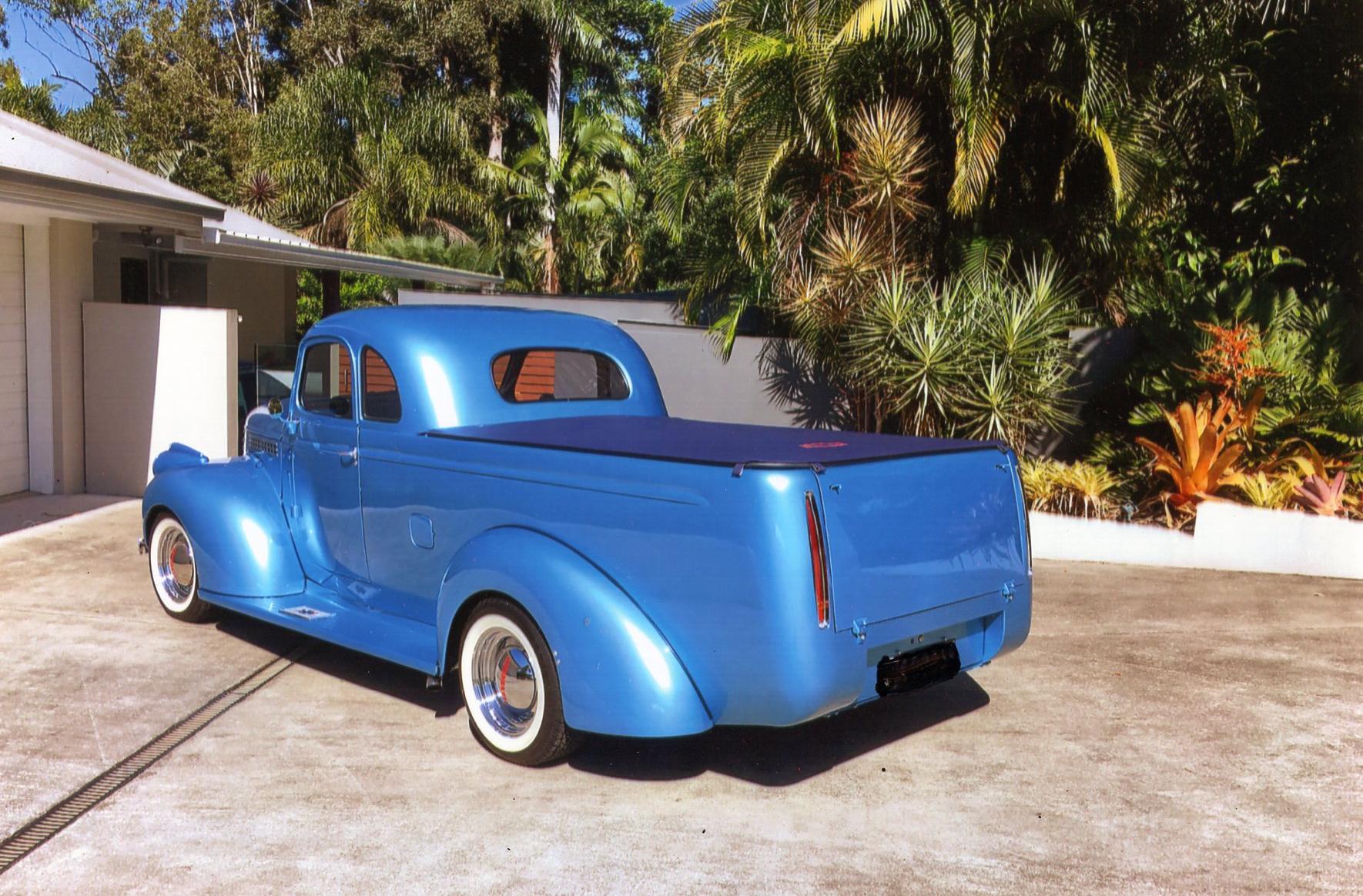 1945 CHEVROLET MAPLE LEAF AUTOMATIC 2D UTILITY