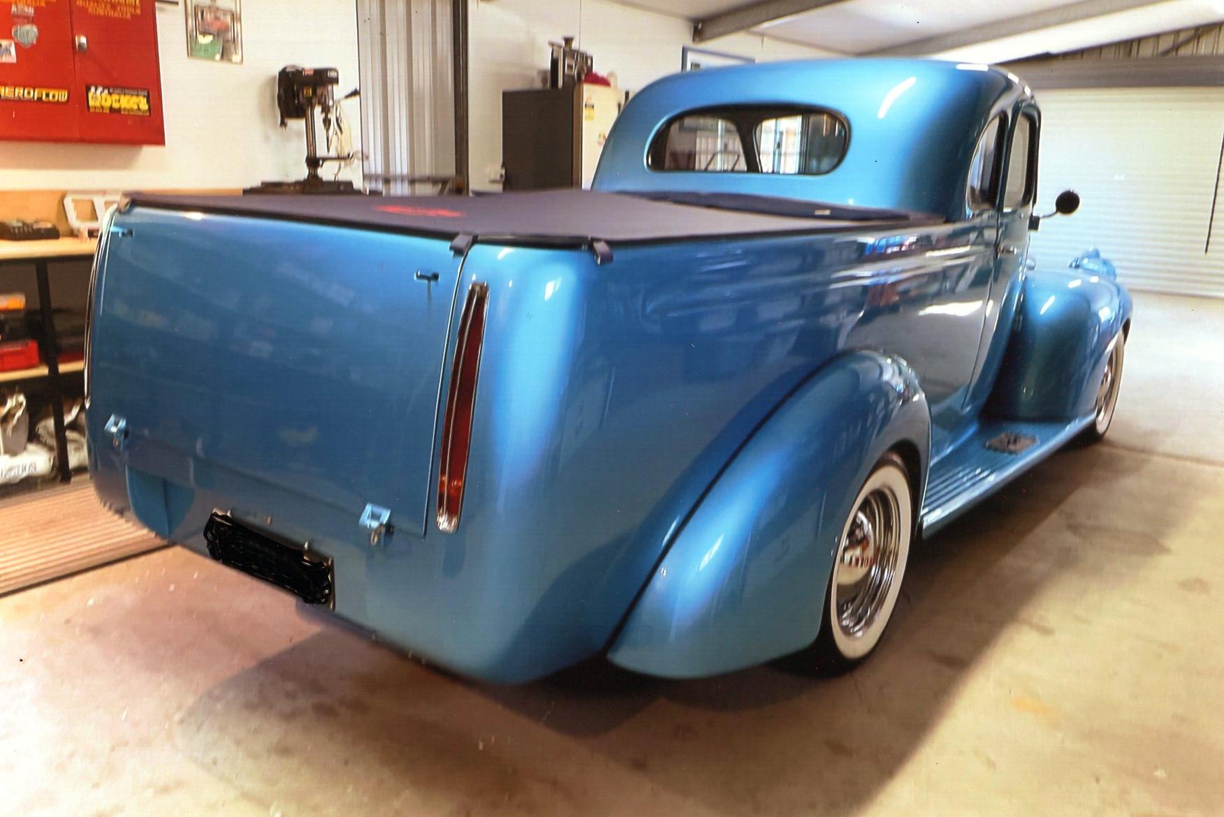 1945 CHEVROLET MAPLE LEAF AUTOMATIC 2D UTILITY