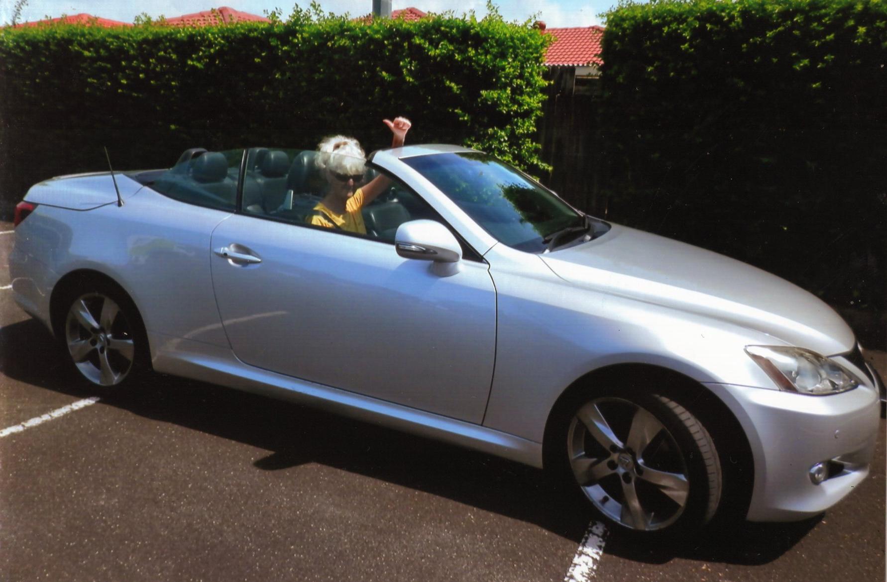 2010 LEXUS IS250C GSE20R 6 SP AUTOMATIC 2D CONVERTIBLE