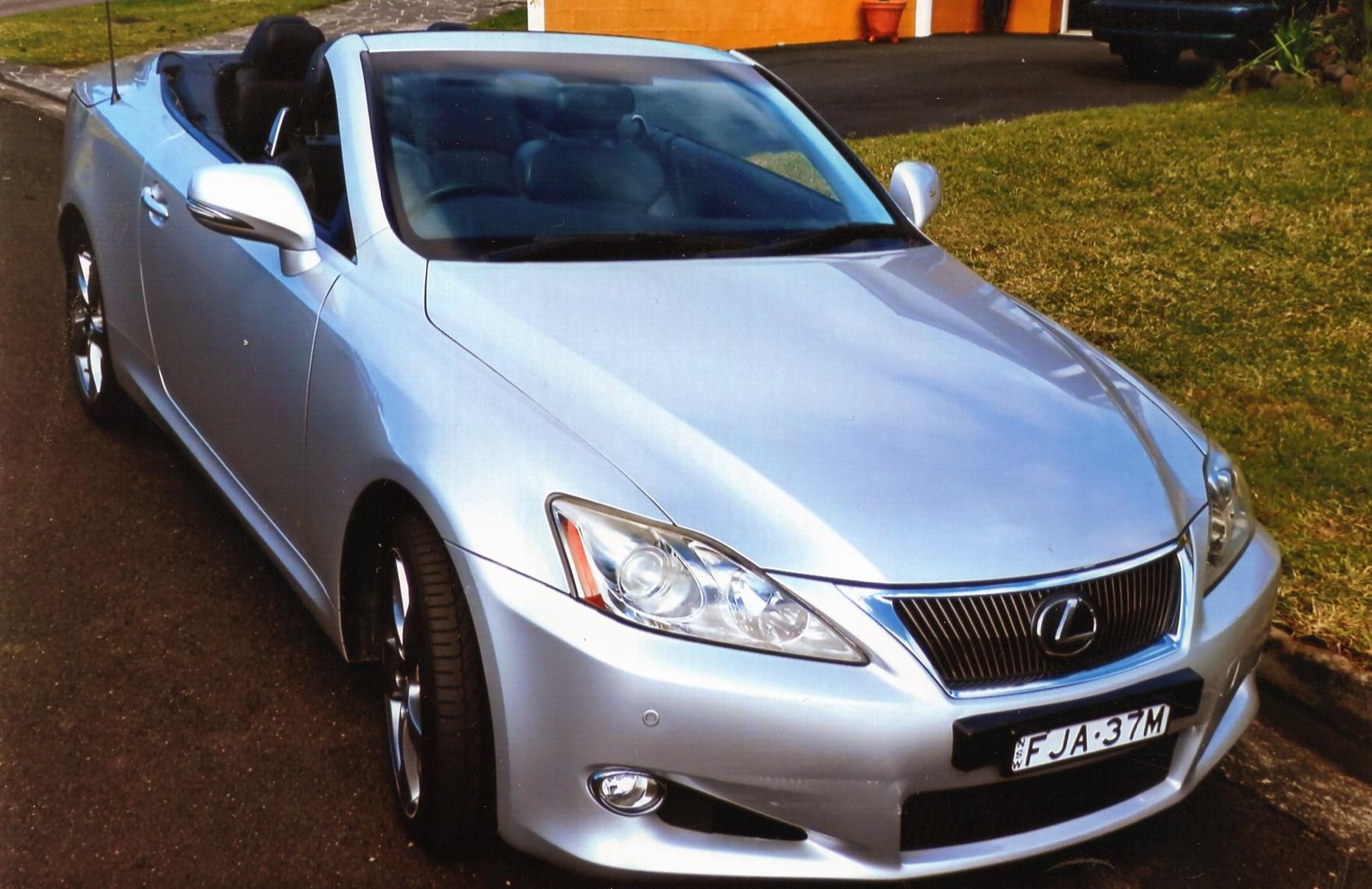 2010 LEXUS IS250C GSE20R 6 SP AUTOMATIC 2D CONVERTIBLE