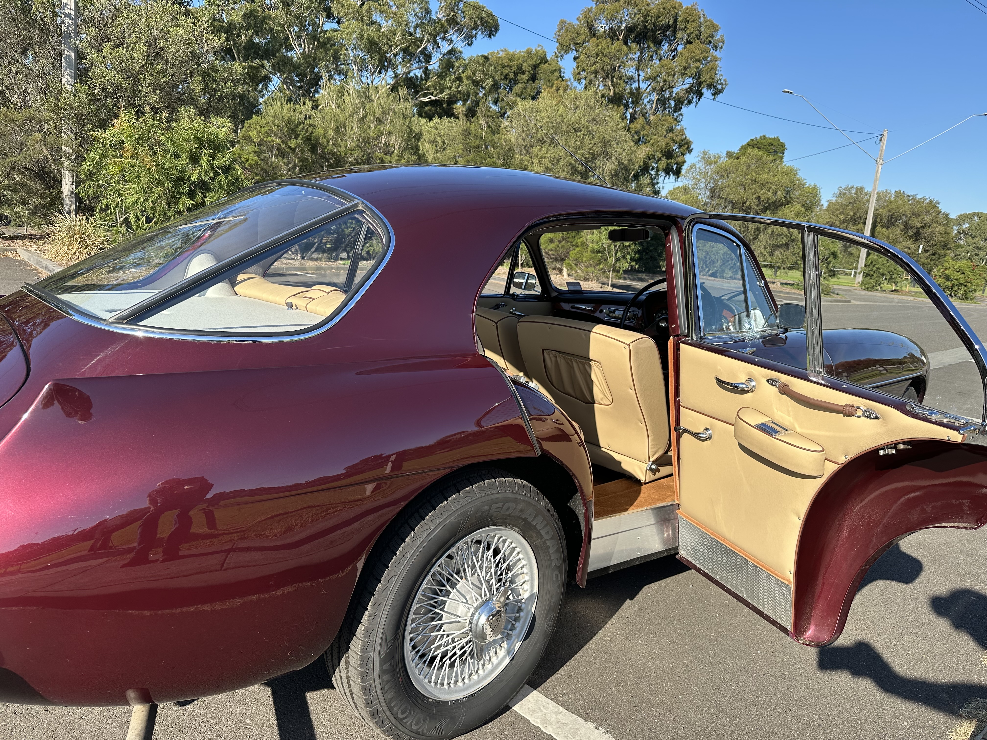 1955 BRISTOL 405 SALOON