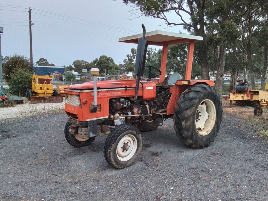 ZETOR 4712 TRACTOR