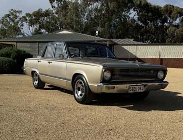 1967 CHRYSLER VALIANT VC AUTOMATIC 4D SEDAN