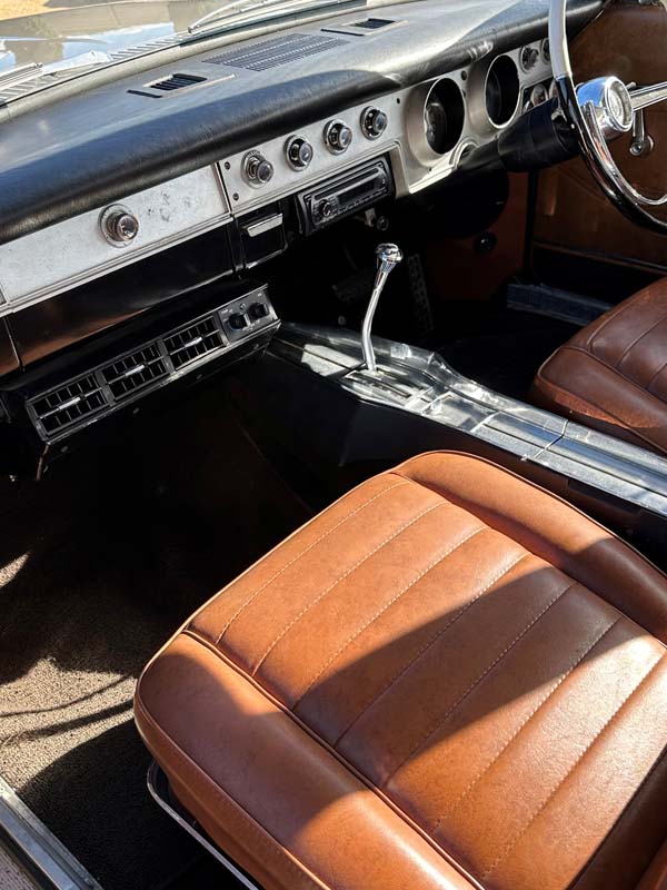 1967 CHRYSLER VALIANT VC AUTOMATIC 4D SEDAN
