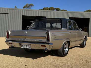 1967 CHRYSLER VALIANT VC AUTOMATIC 4D SEDAN
