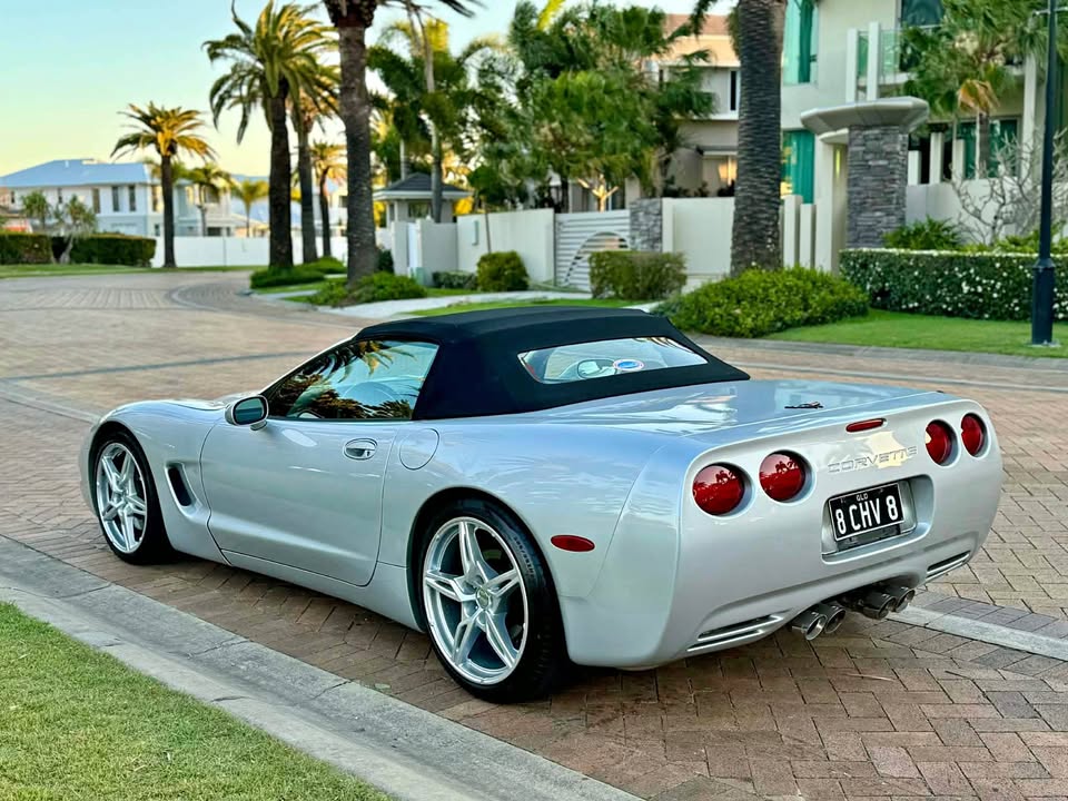 2000 CHEVROLET CORVETTE C5 4 SP AUTOMATIC CONVERTIBLE