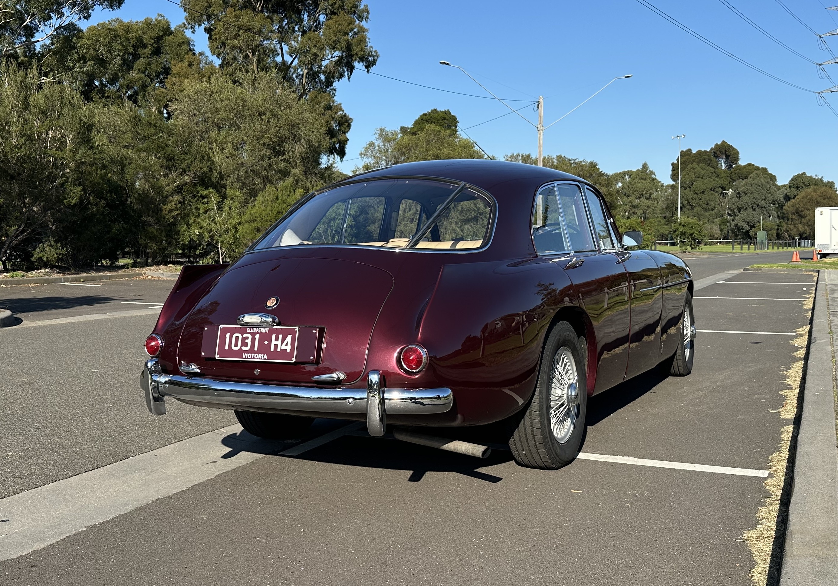 1955 BRISTOL 405 SALOON