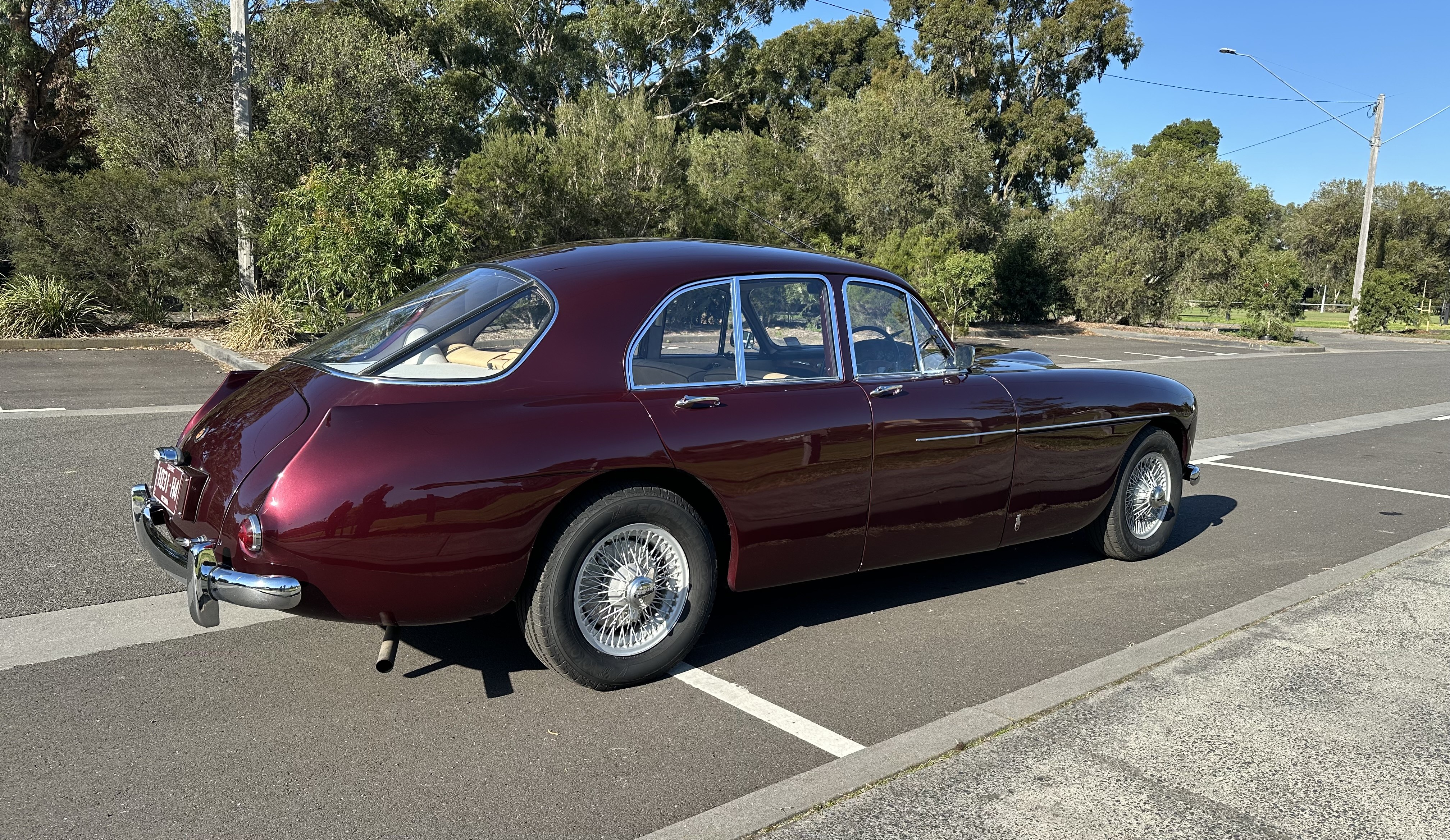1955 BRISTOL 405 SALOON