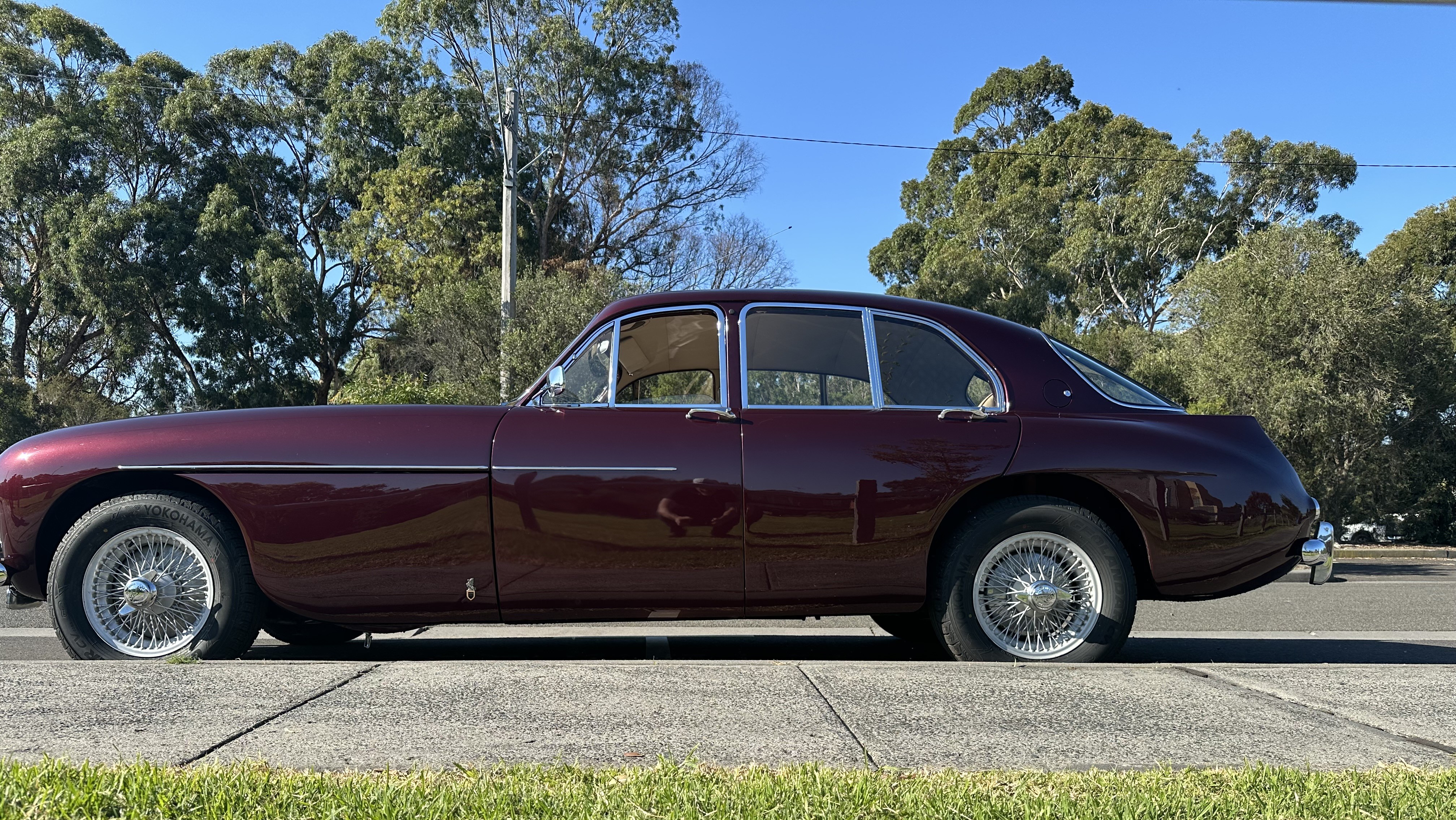1955 BRISTOL 405 SALOON