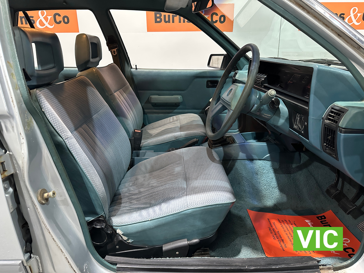 1984 HOLDEN COMMODORE VK SL 202 6CYL MANUAL SEDAN
