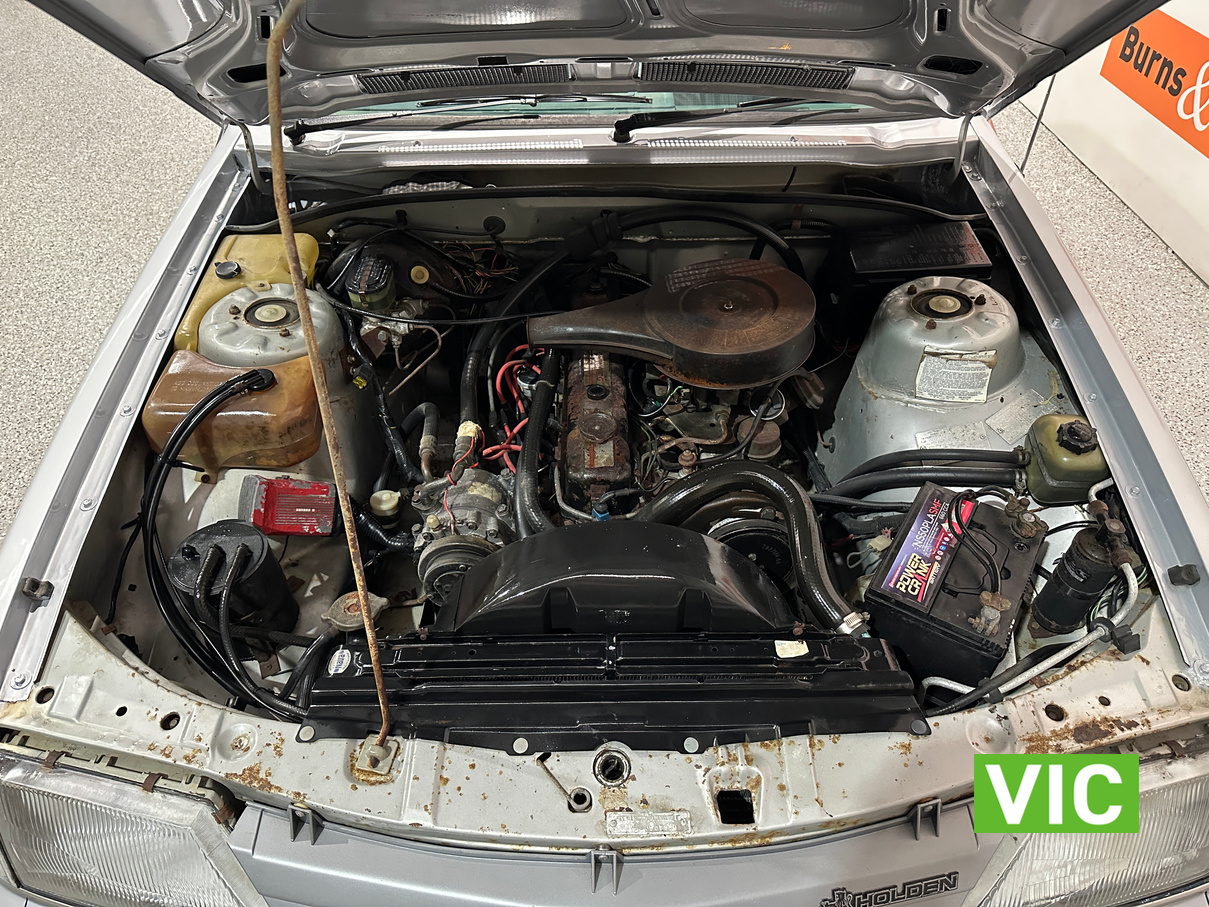 1984 HOLDEN COMMODORE VK SL 202 6CYL MANUAL SEDAN