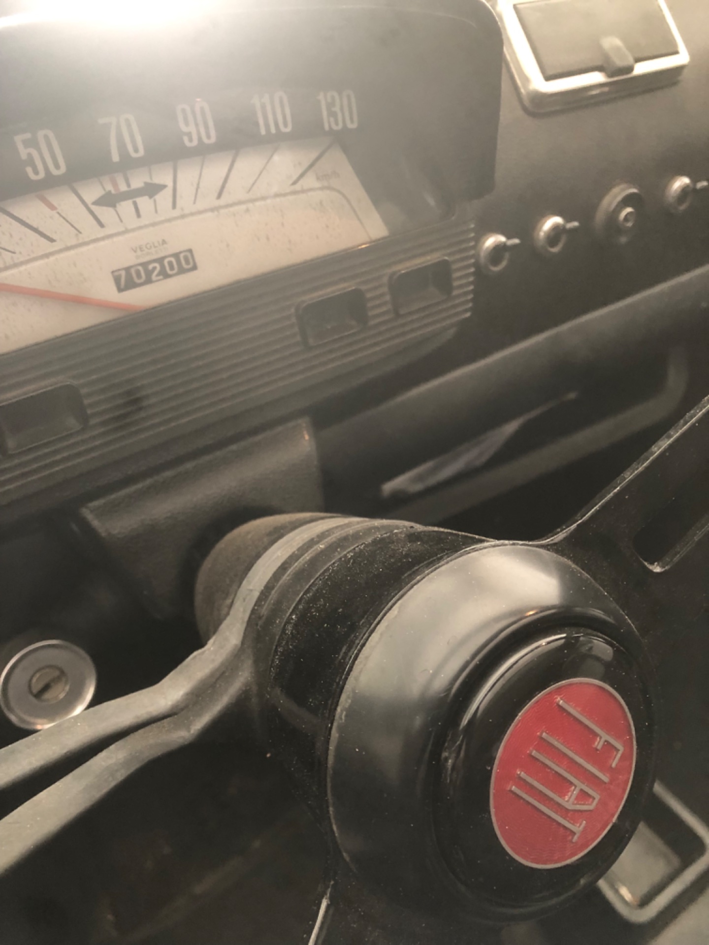 1971 FIAT 500 D SUN-ROOF 4 SP MANUAL 2D SEDAN
