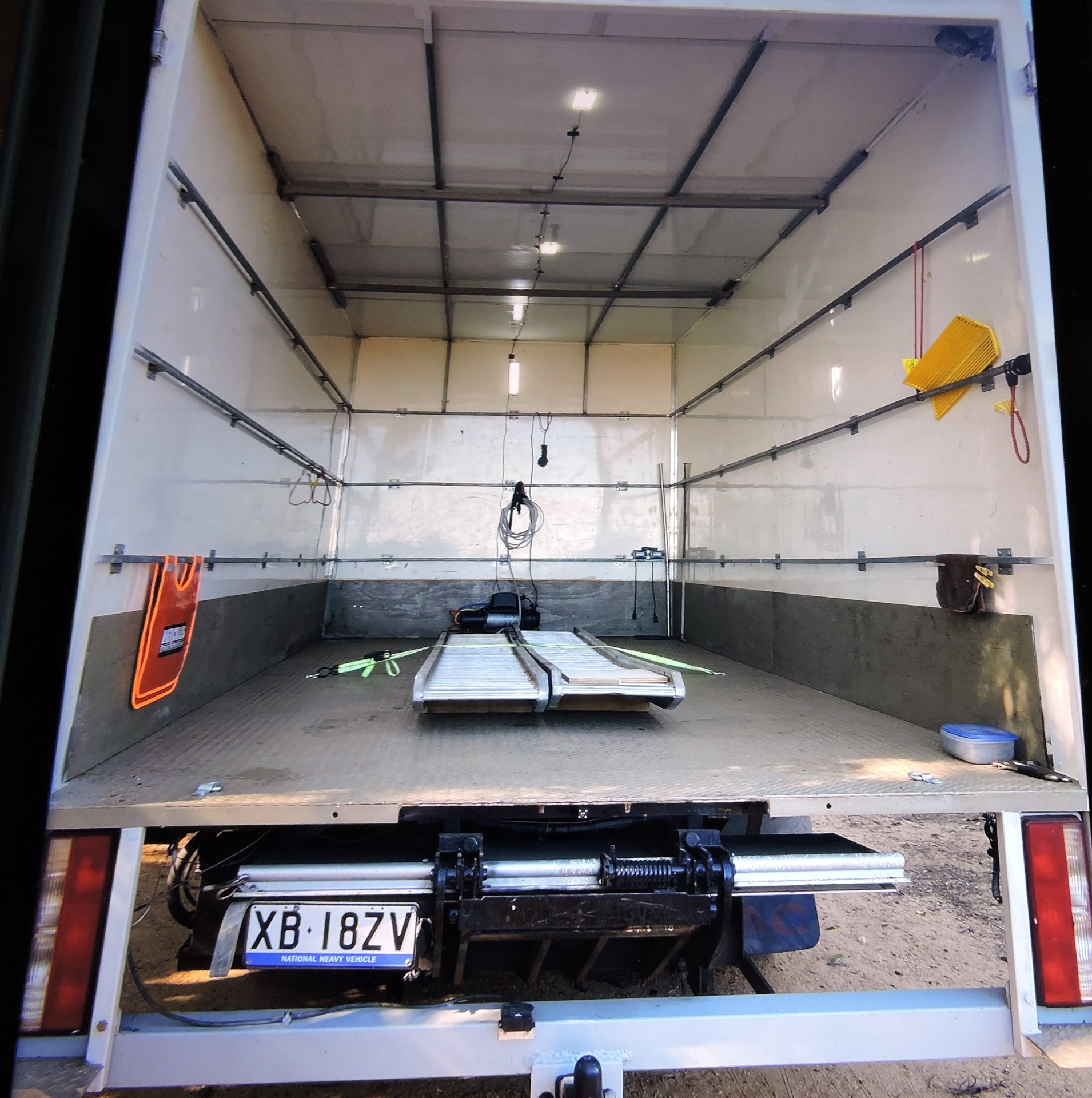 2012 JAC CUMMINS HFC SERIES J75 WIDE CAB PANTECH