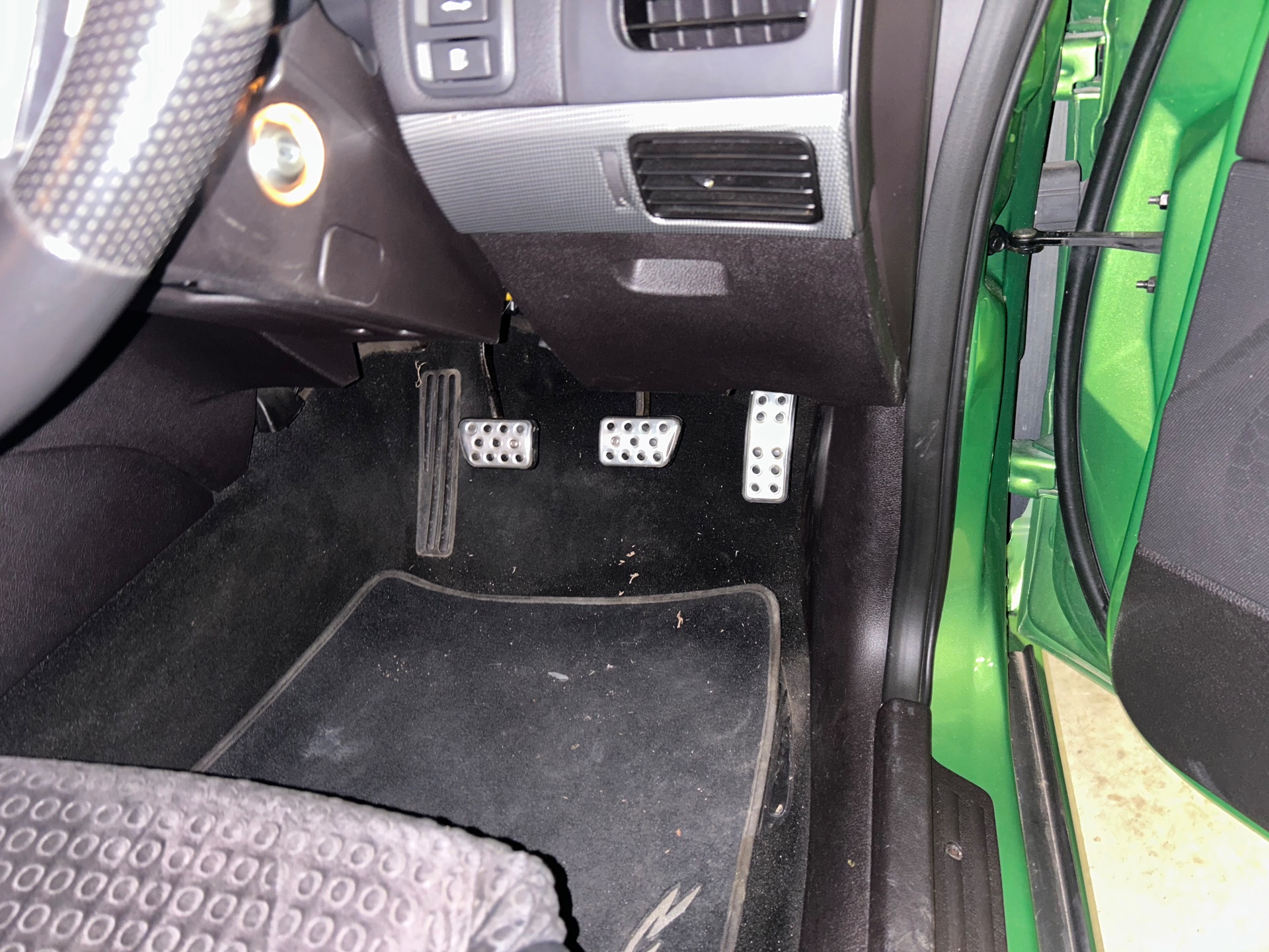 2005 FORD FALCON BA MKII XR8 ENFORCER 6 SP MANUAL 4D SEDAN