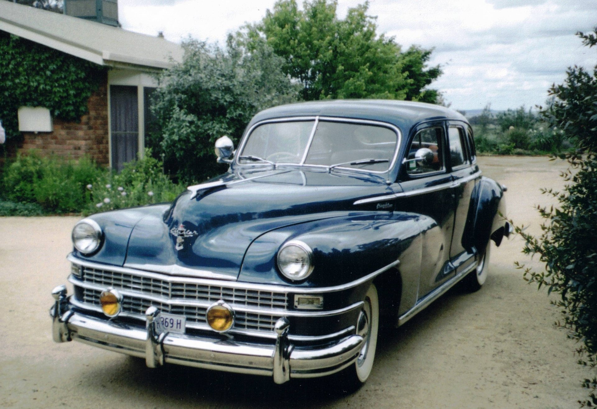 1948 CHRYSLER WINDSOR SEDAN