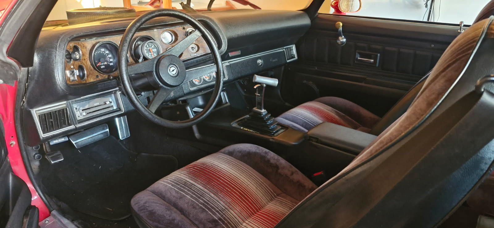 1973 CHEVROLET CAMARO 4 SP MANUAL 2D COUPE