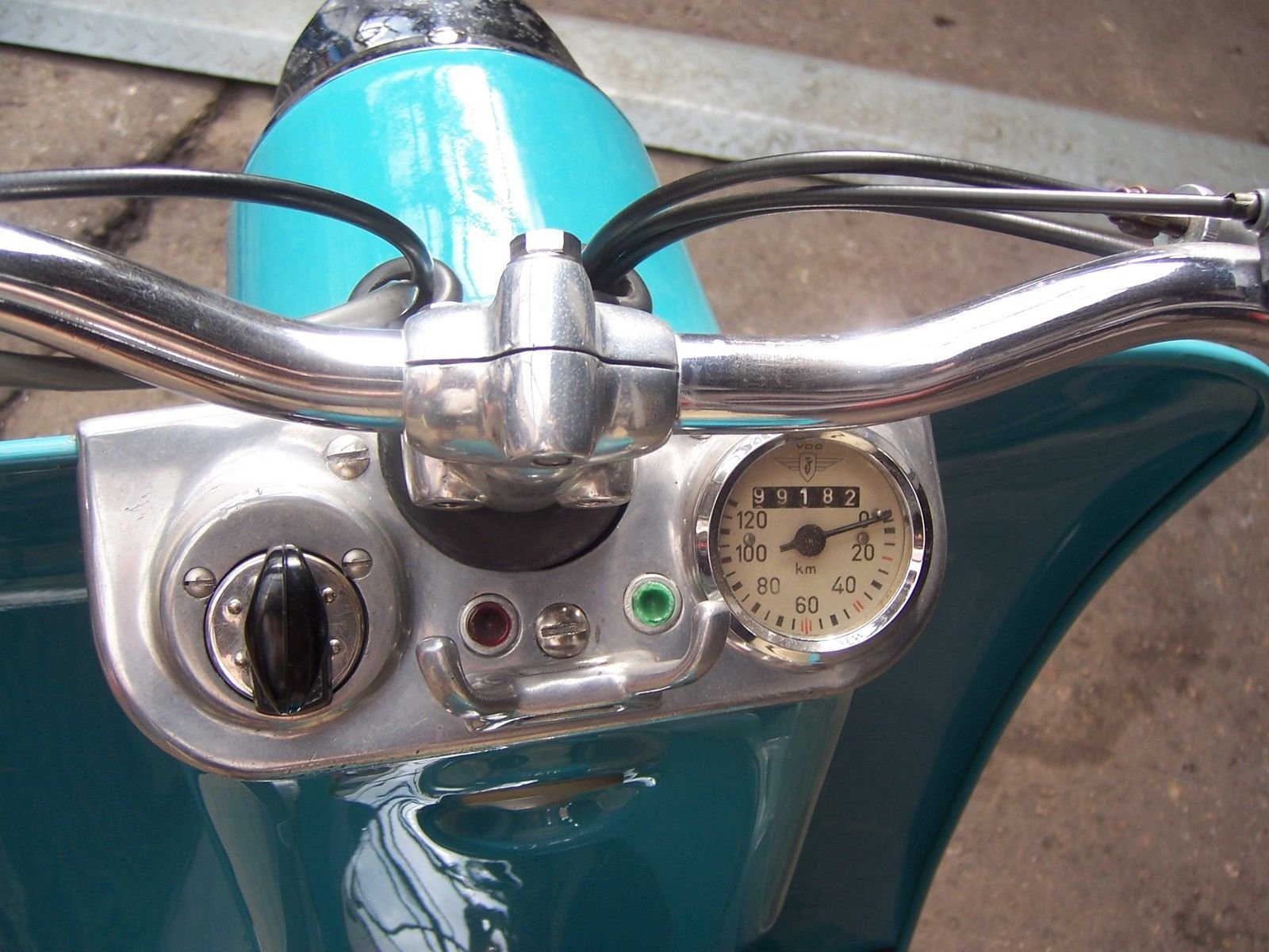 1957 ZUNDAPP BELLA R201 SCOOTER