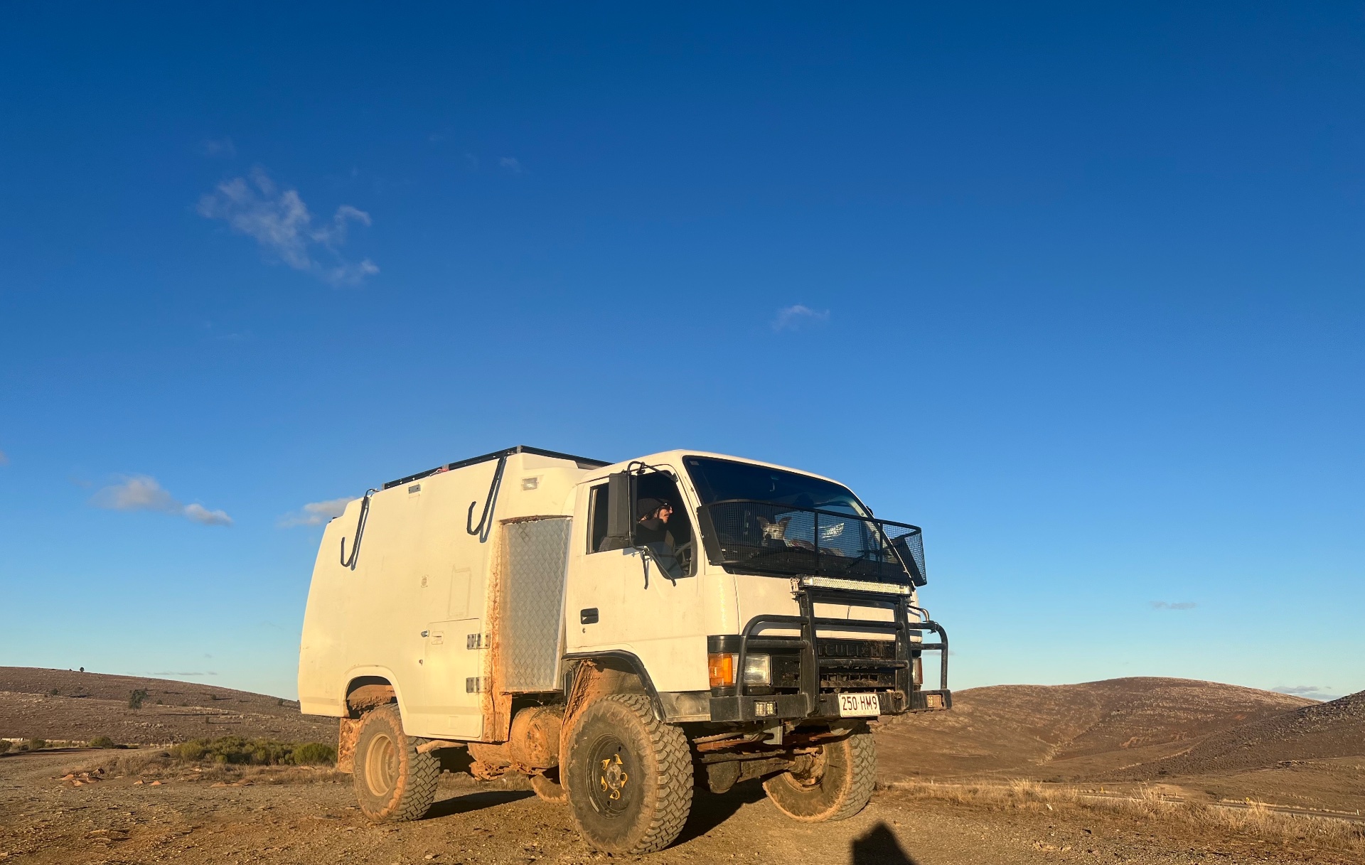 1993 MITSUBISHI CANTER CAMPER TRUCK
