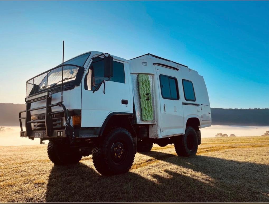 1993 MITSUBISHI CANTER CAMPER TRUCK