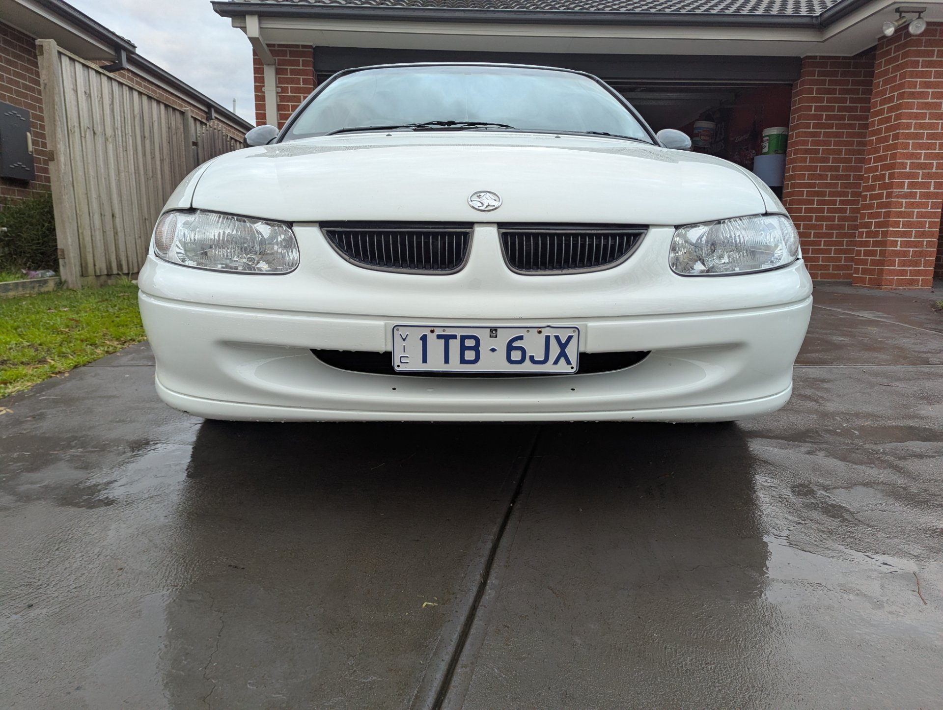1998 HOLDEN COMMODORE VT 50th ANNIVERSARY 4 SP AUTOMATIC 4D SEDAN