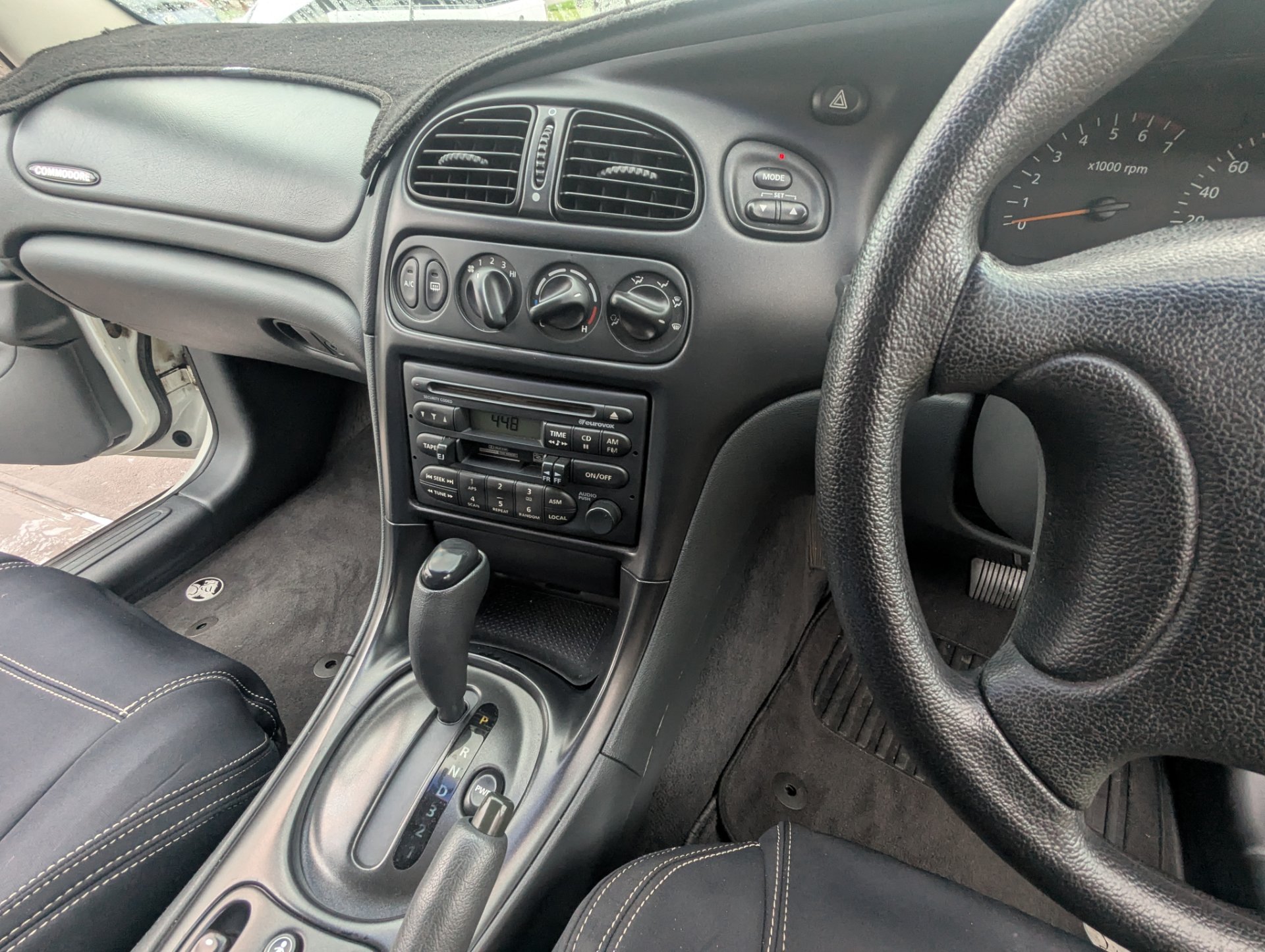 1998 HOLDEN COMMODORE VT 50th ANNIVERSARY 4 SP AUTOMATIC 4D SEDAN