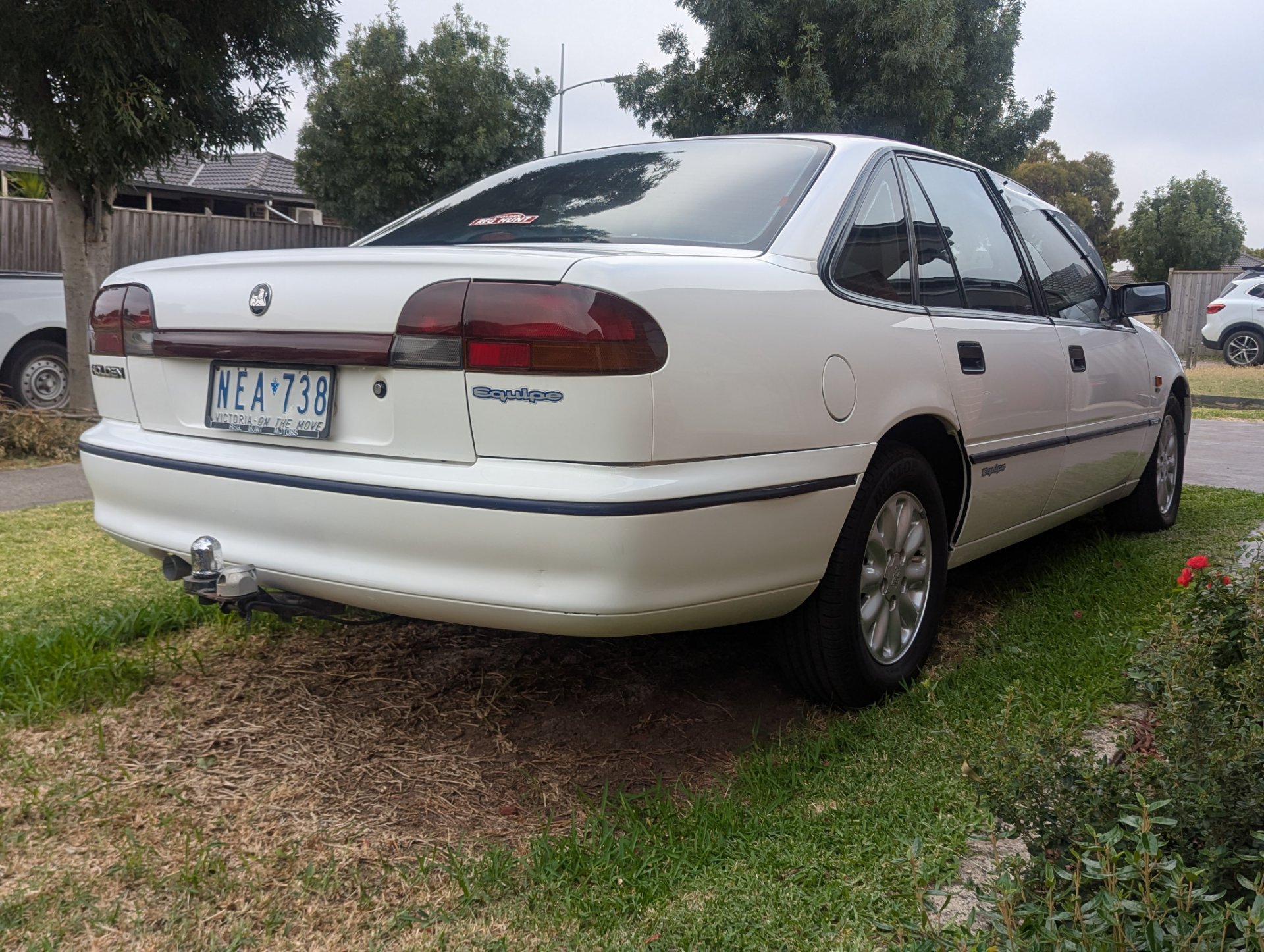 1995 HOLDEN COMMODORE VRII EQUIPE 4 SP AUTOMATIC 4D SEDAN