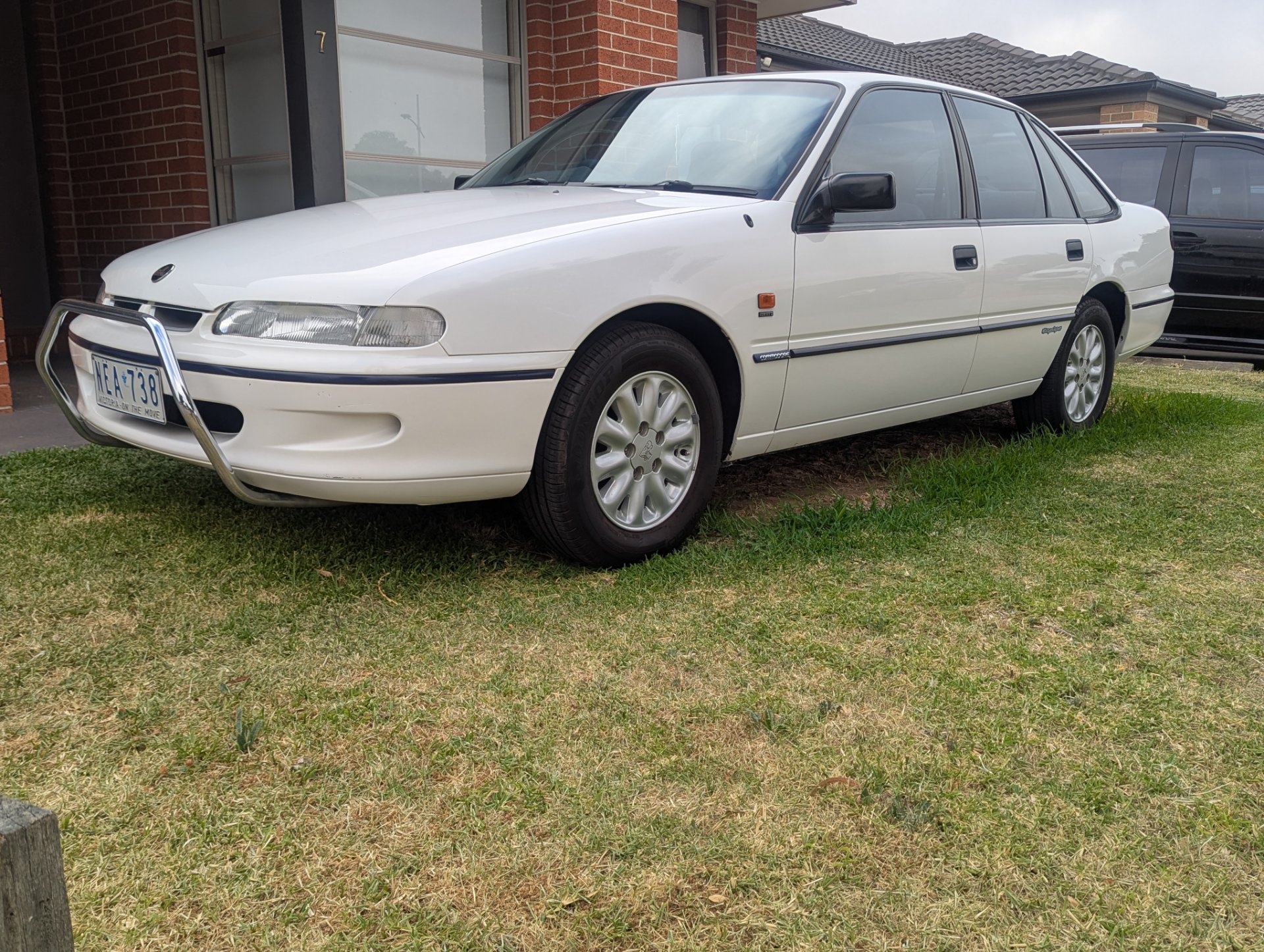 1995 HOLDEN COMMODORE VRII EQUIPE 4 SP AUTOMATIC 4D SEDAN