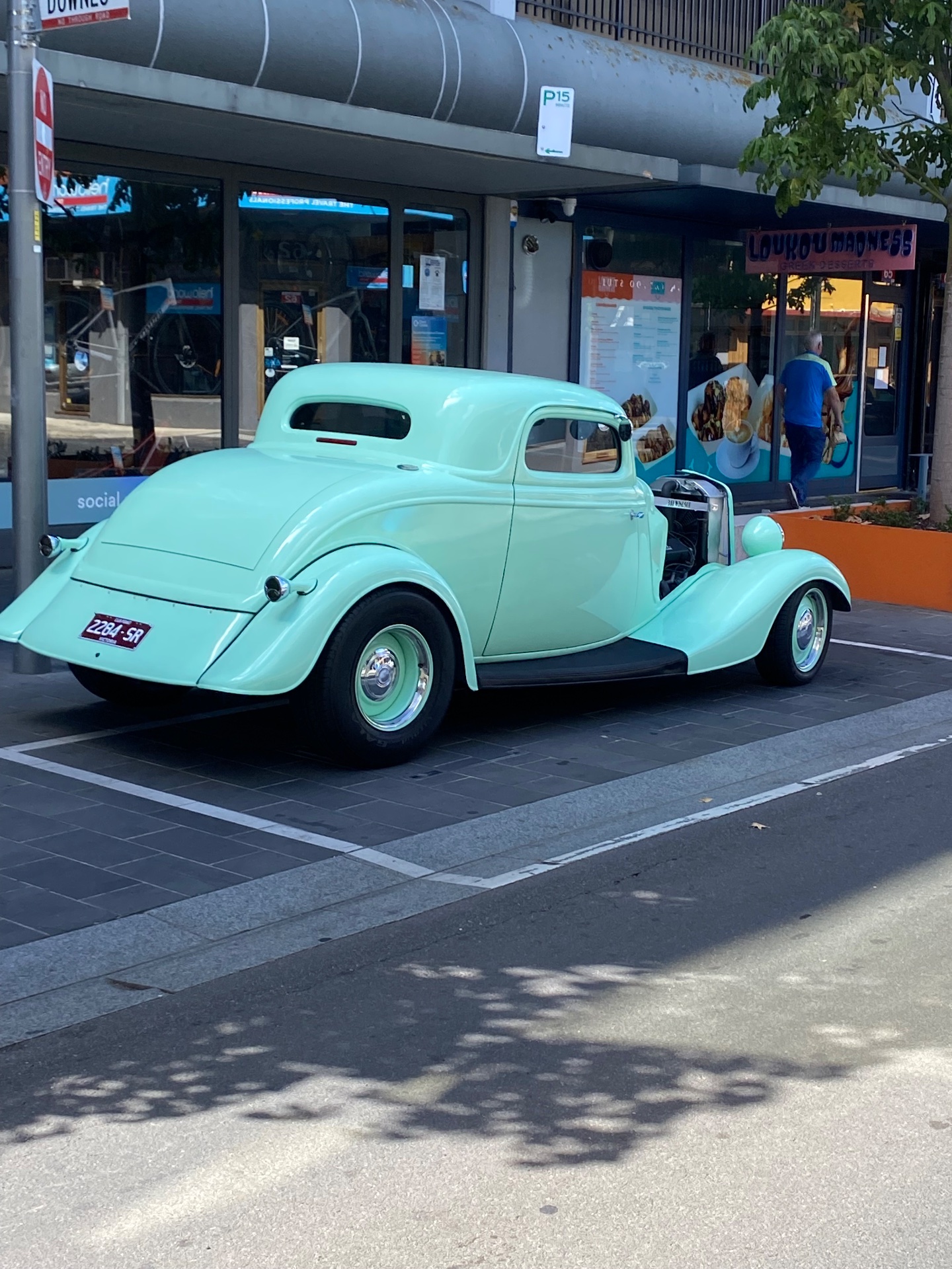 1934 FORD 3 WINDOW COUPE