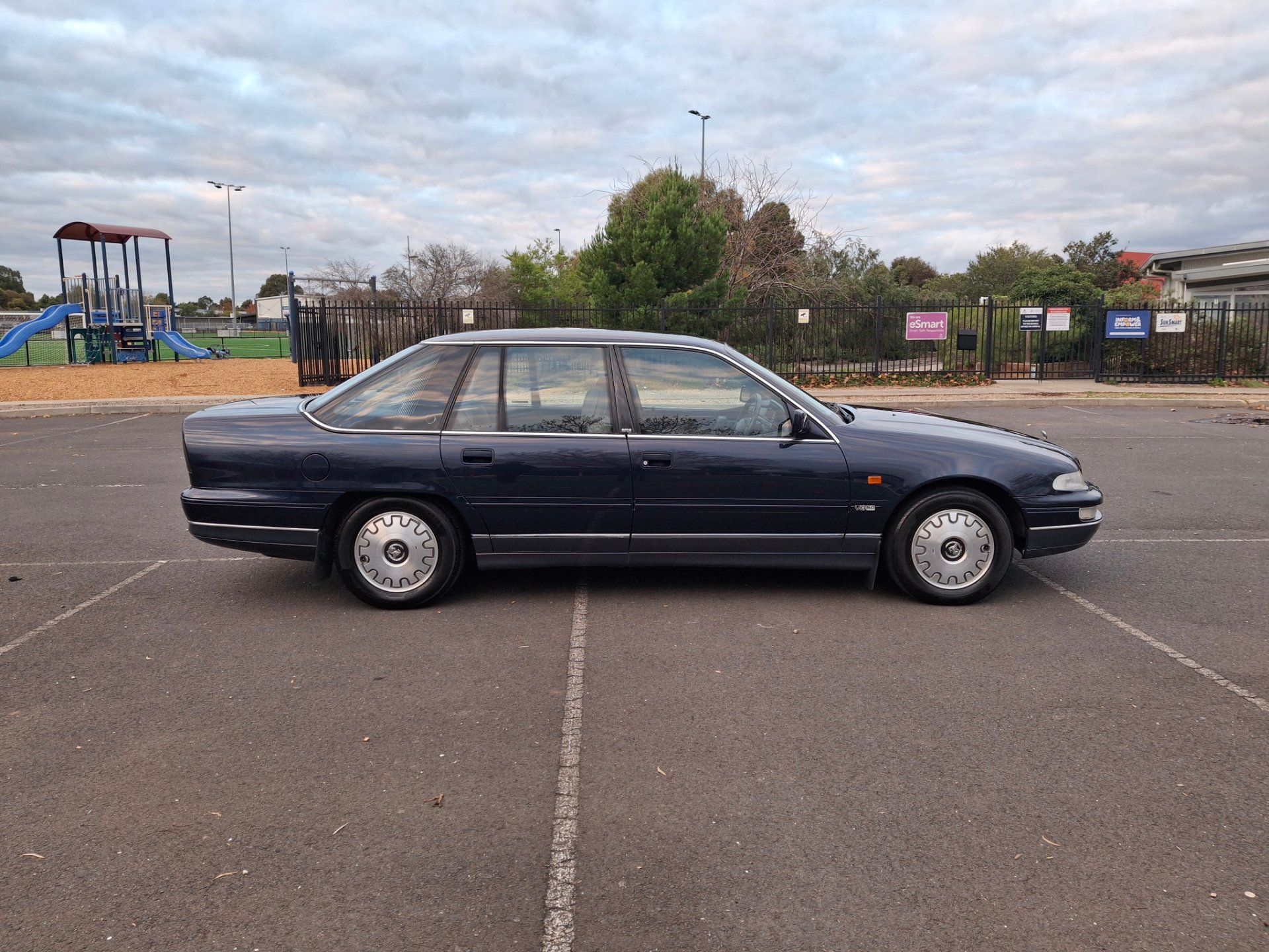1995 HOLDEN CAPRICE VS 4 SP AUTOMATIC 4D SEDAN