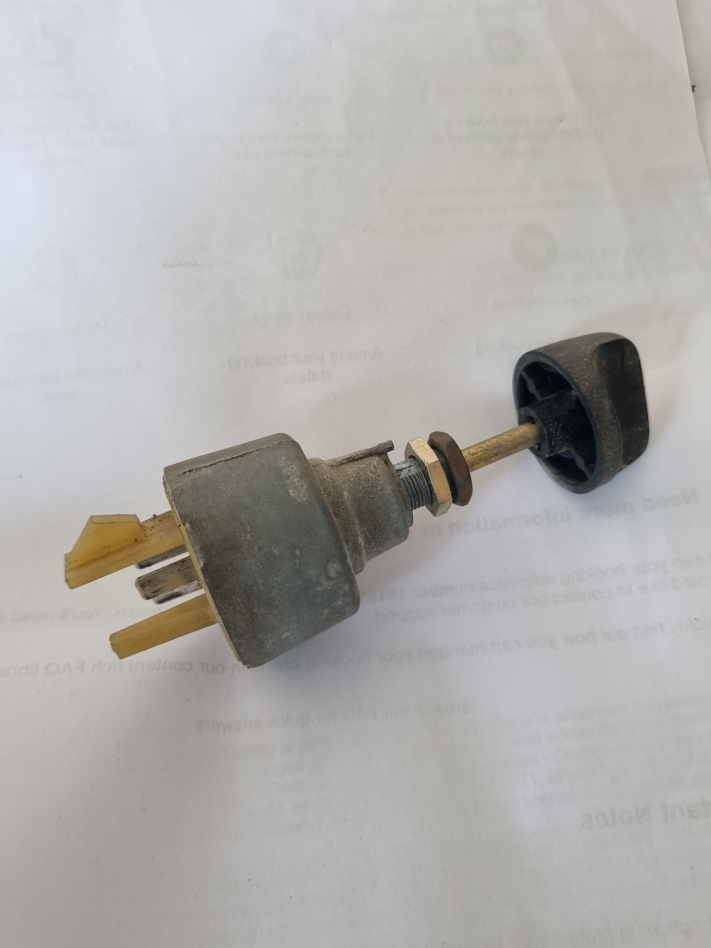 HEATER/BLOWER FAN SWITCH