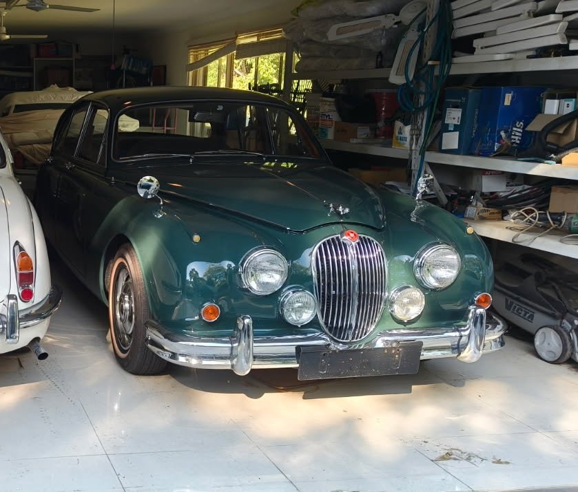 1965 JAGUAR MKII 3 SP AUTOMATIC 4D SALOON
