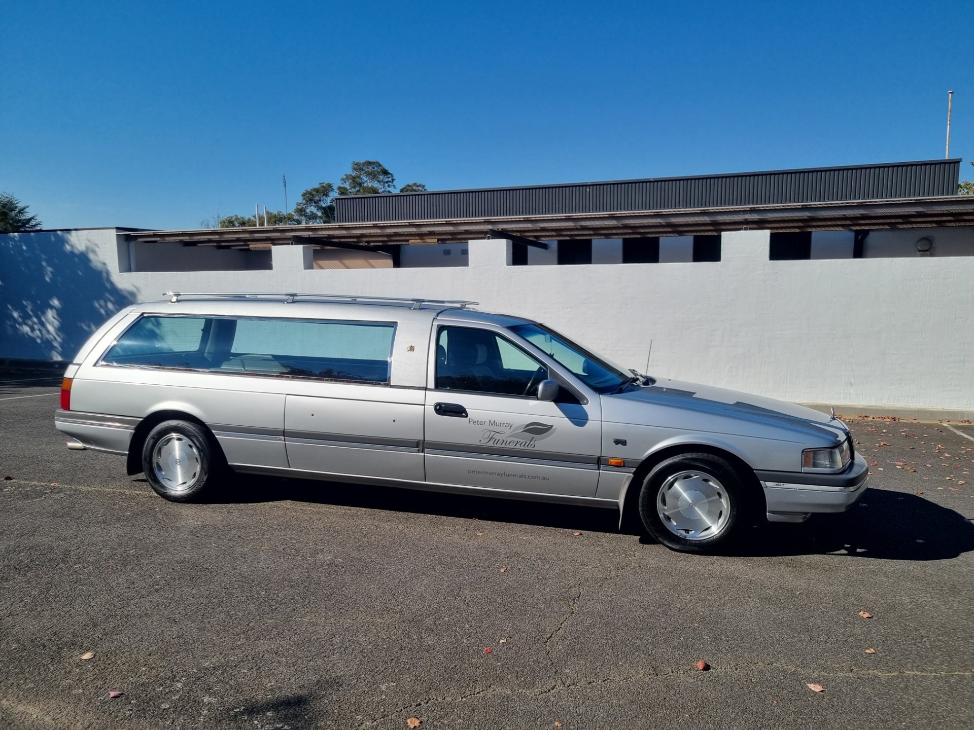 1993 FORD LTD AUTOMATIC HEARSE