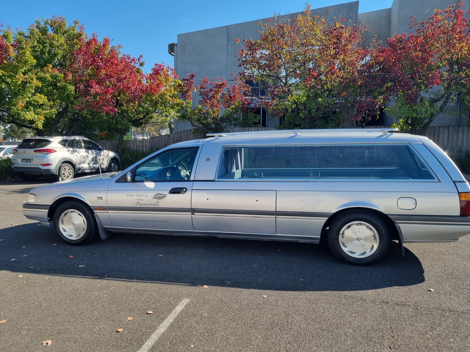 1993 FORD LTD AUTOMATIC HEARSE