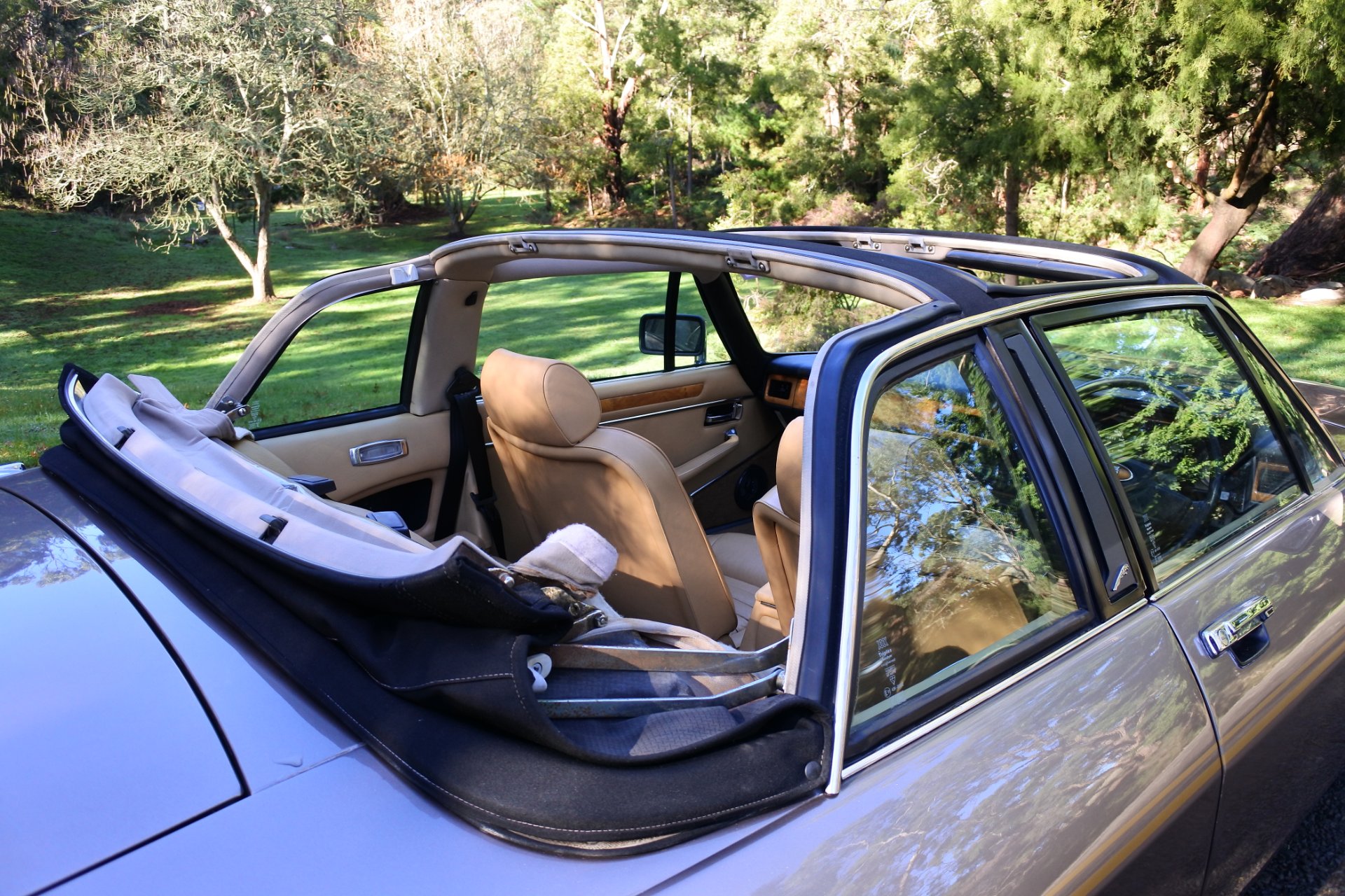1985 JAGUAR XJSC H.E. 3 SP AUTOMATIC 2D CABRIOLET