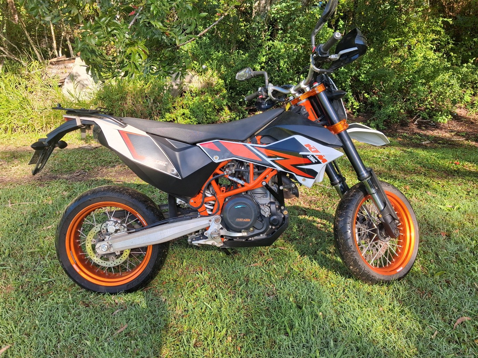 2015 KTM 690 SMC R SUPERMOTARD