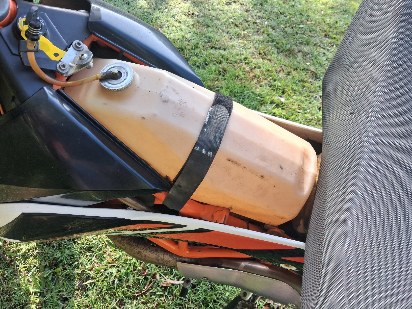 2015 KTM 690 SMC R SUPERMOTARD