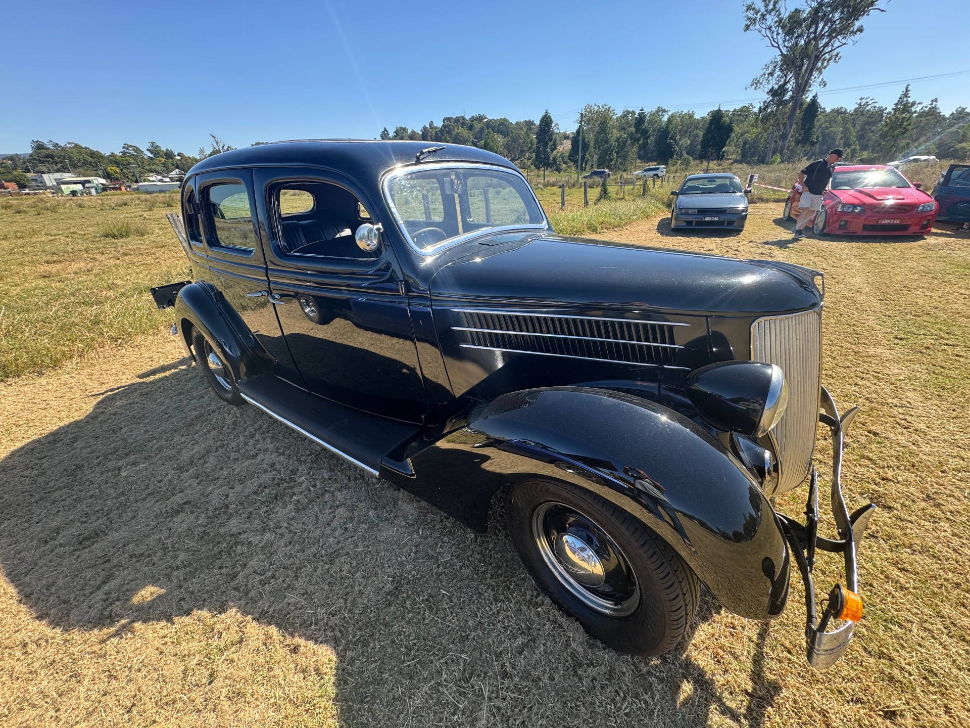 1936 FORD V8 SEDAN 
