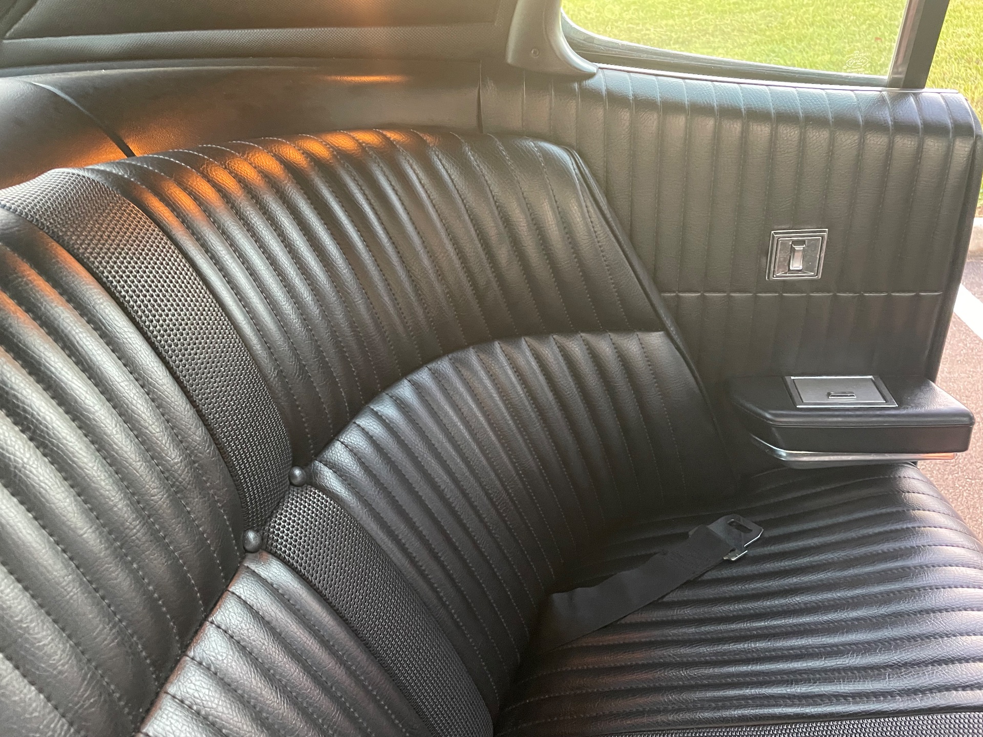 1971 FORD THUNDERBIRD AUTOMATIC COUPE