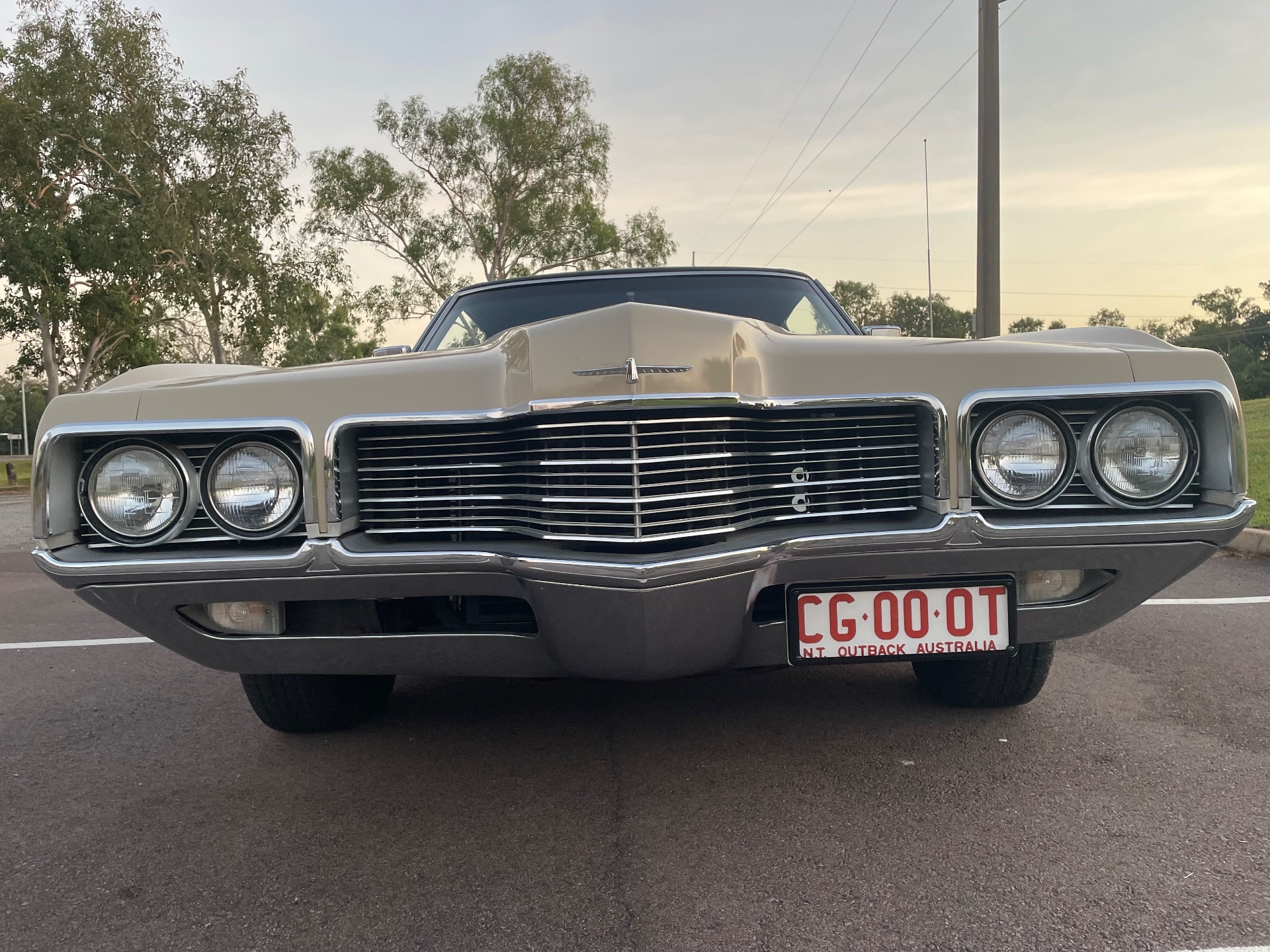 1971 FORD THUNDERBIRD AUTOMATIC COUPE