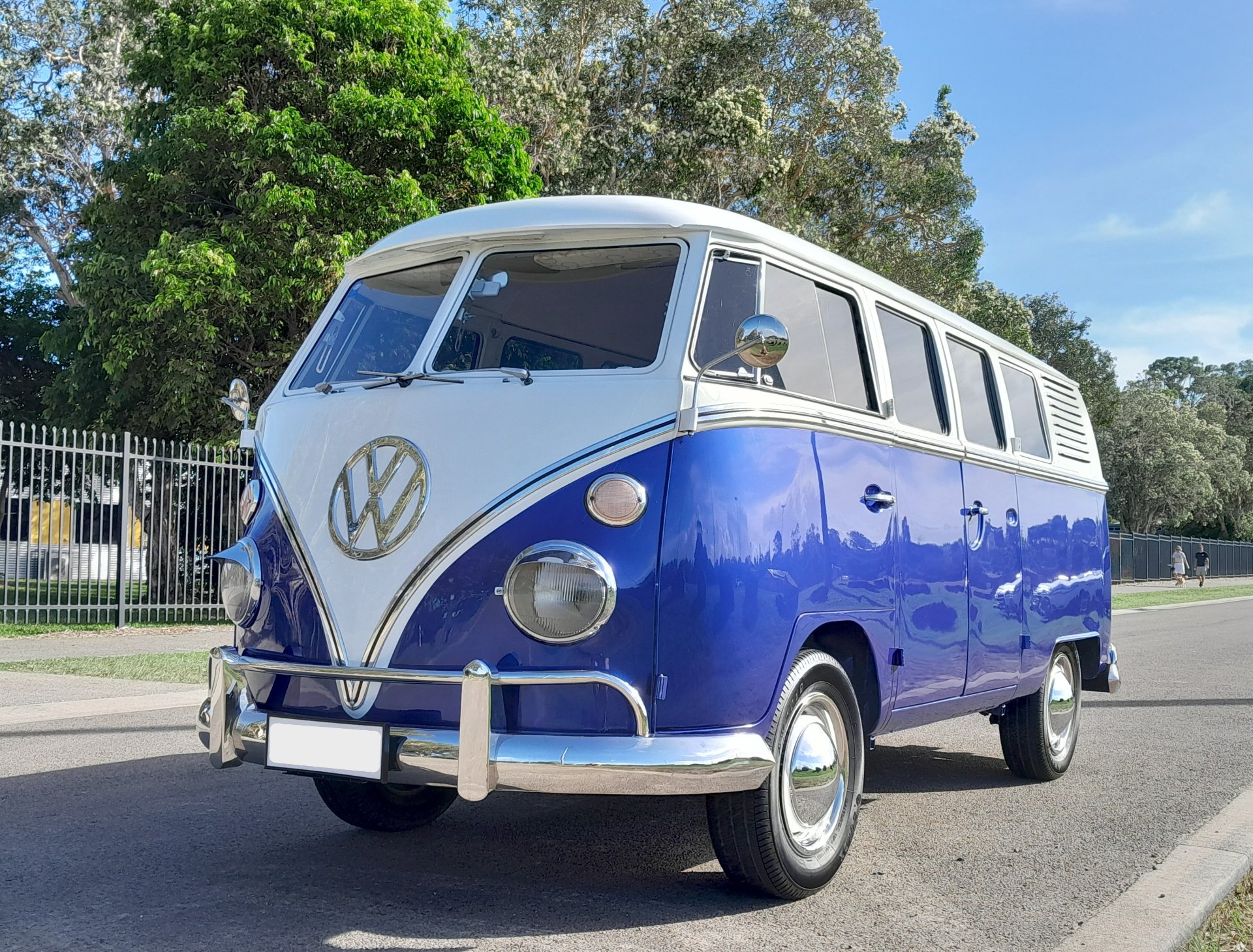1965 VOLKSWAGEN KOMBI SPLIT-SCREEN 