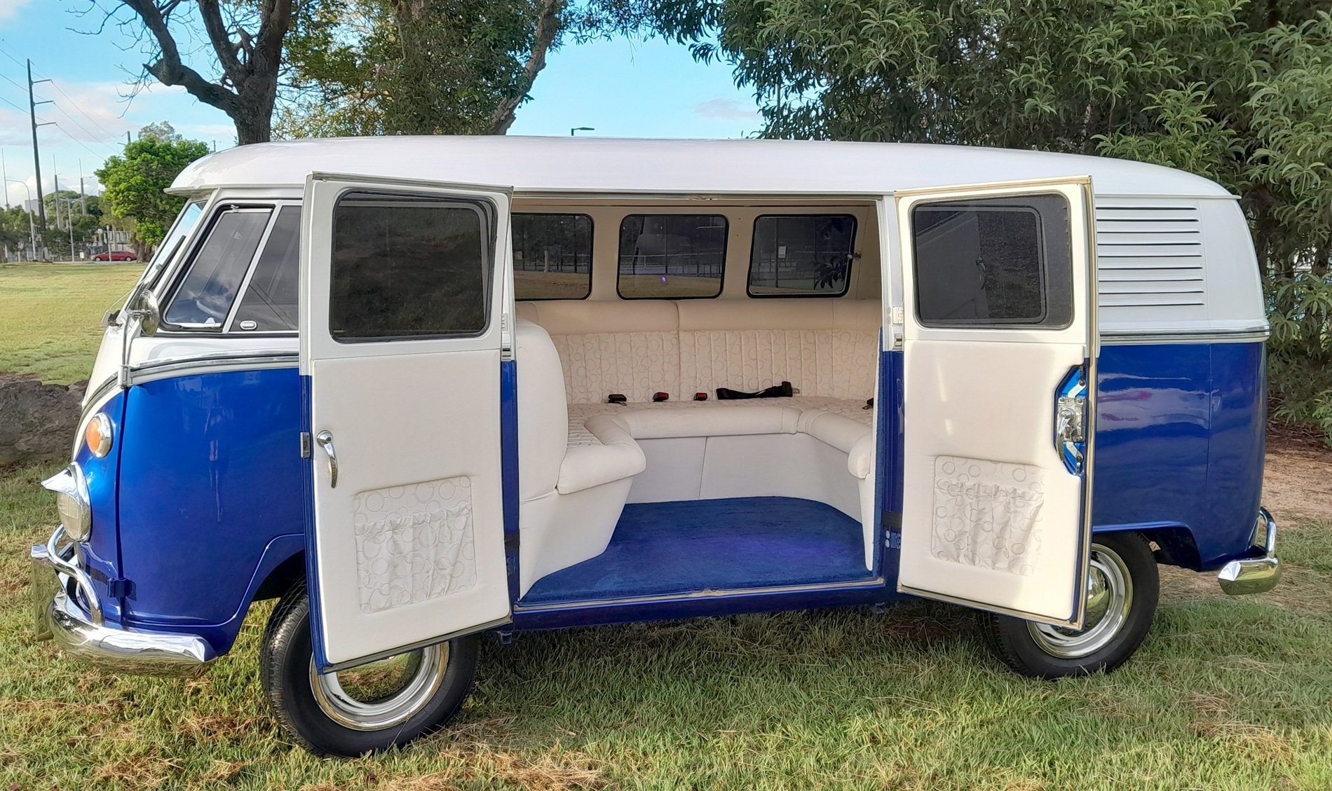 1965 VOLKSWAGEN KOMBI SPLIT-SCREEN 