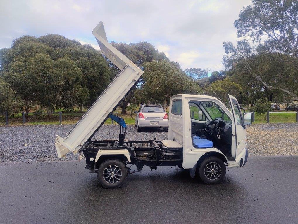 1997 SUZUKI CARRY 4WD 4 SP MANUAL MINI DUMP TIPPER 