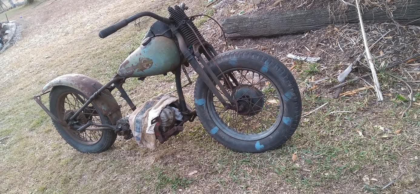 1942 HARLEY-DAVIDSON WLA ROAD