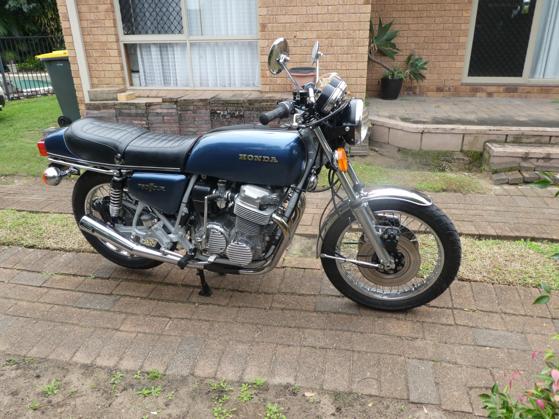 1976 HONDA CB750 F1 ROAD