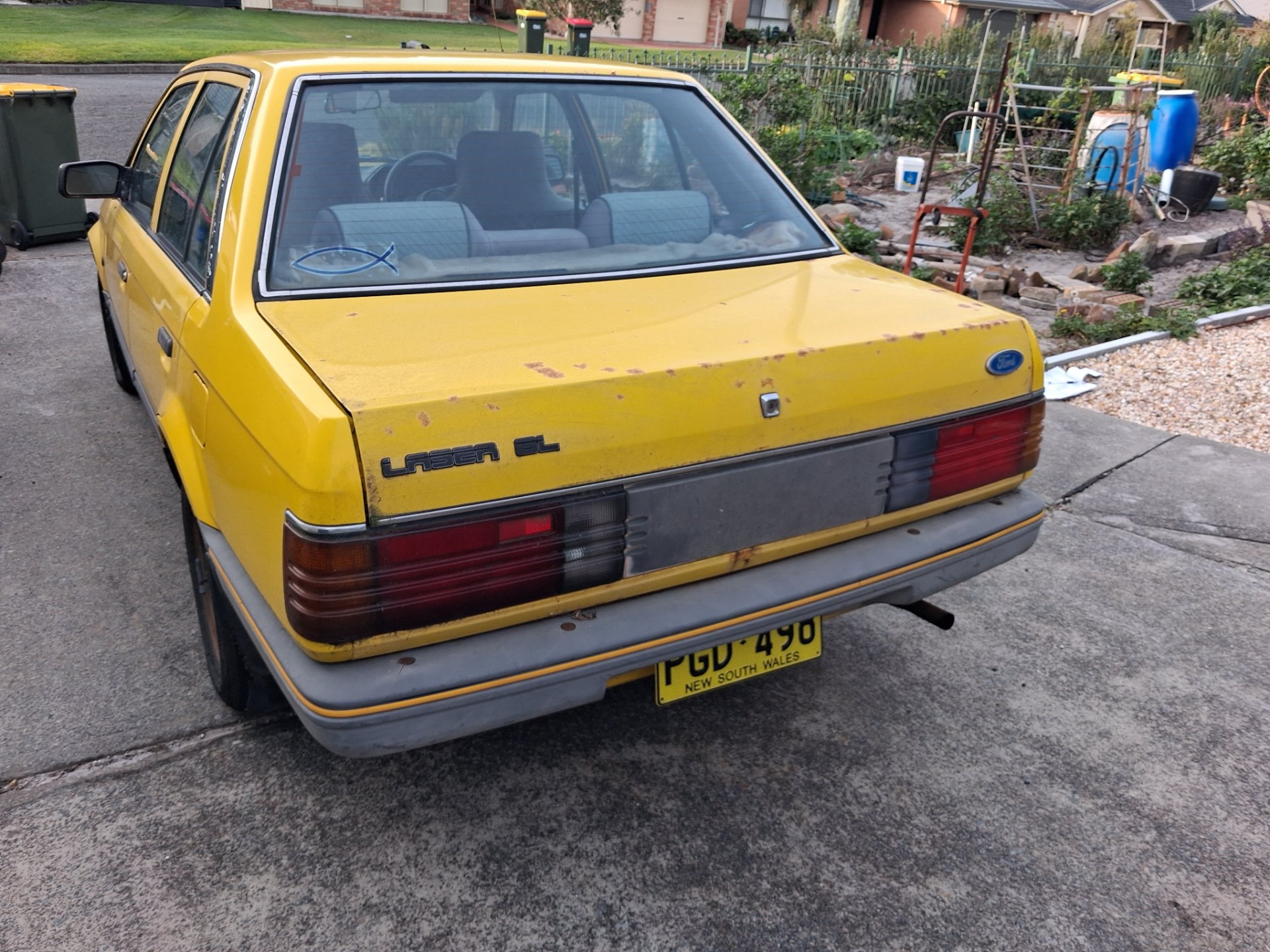 1988 FORD LASER KE GL 5 SP MANUAL 4D SEDAN